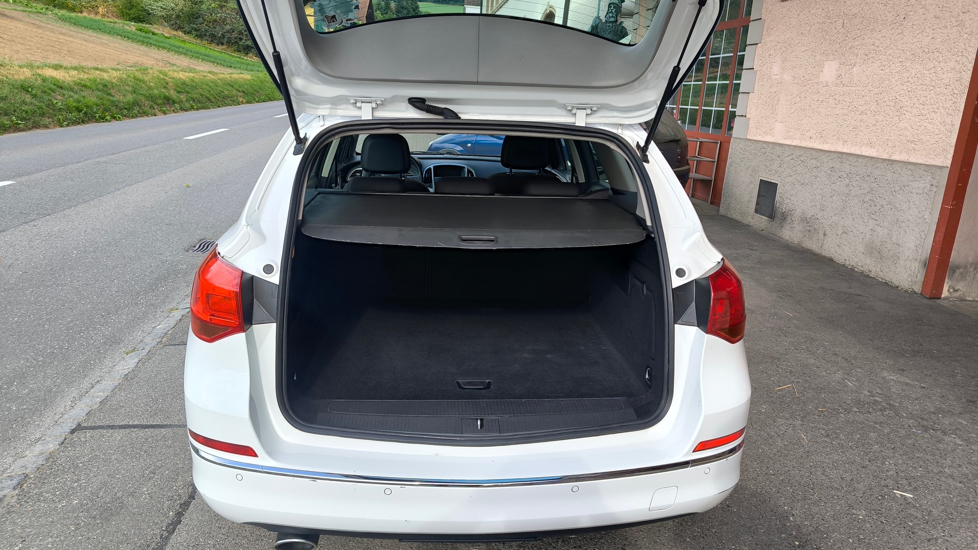 OPEL Astra ST 2.0 CDTi Active Ed. Aut.-image-7