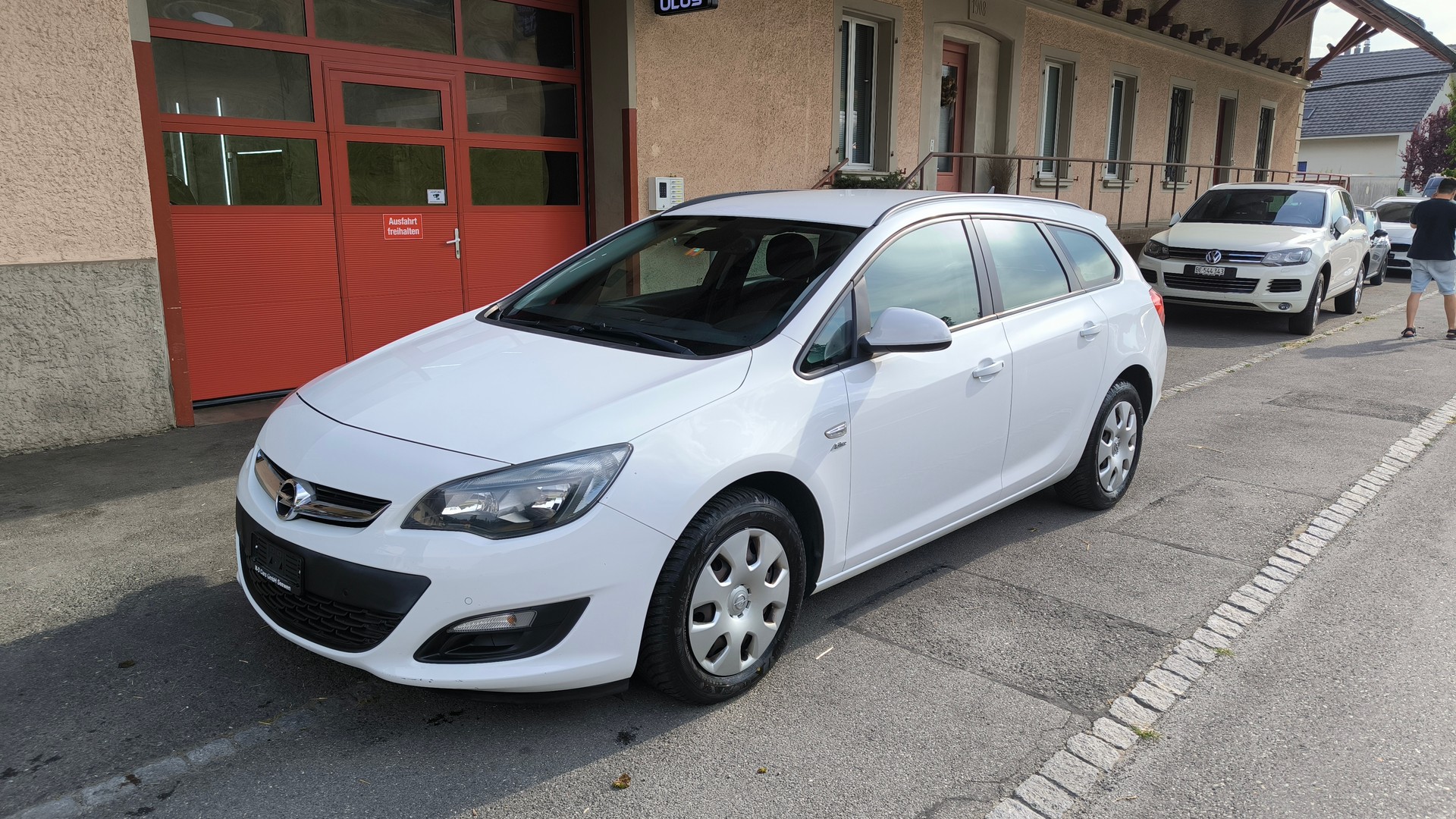OPEL Astra ST 2.0 CDTi Active Ed. Aut.-image-1