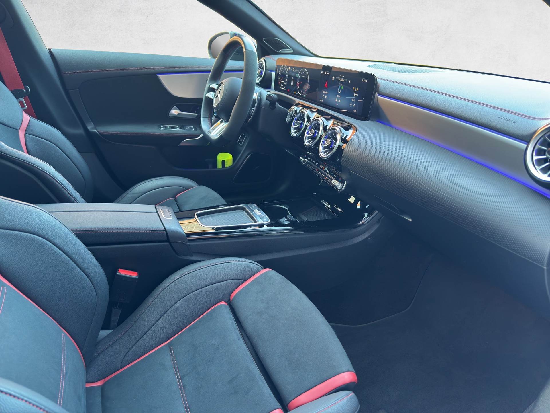 MERCEDES-BENZ CLA Shooting Brake 45 S AMG 4Matic 8G-DCT-image-11