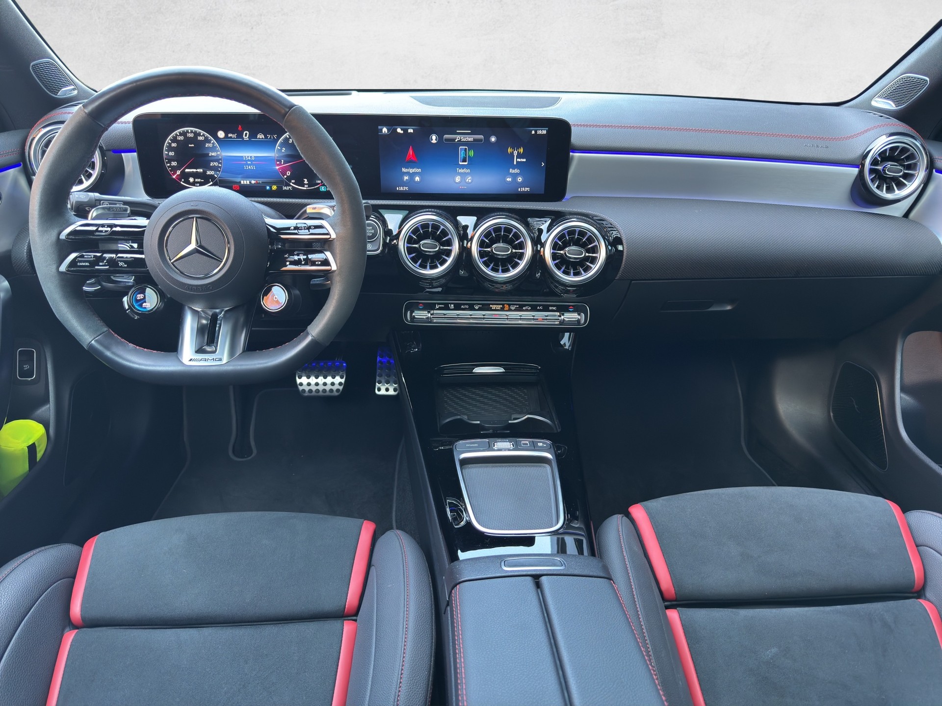MERCEDES-BENZ CLA Shooting Brake 45 S AMG 4Matic 8G-DCT-image-9