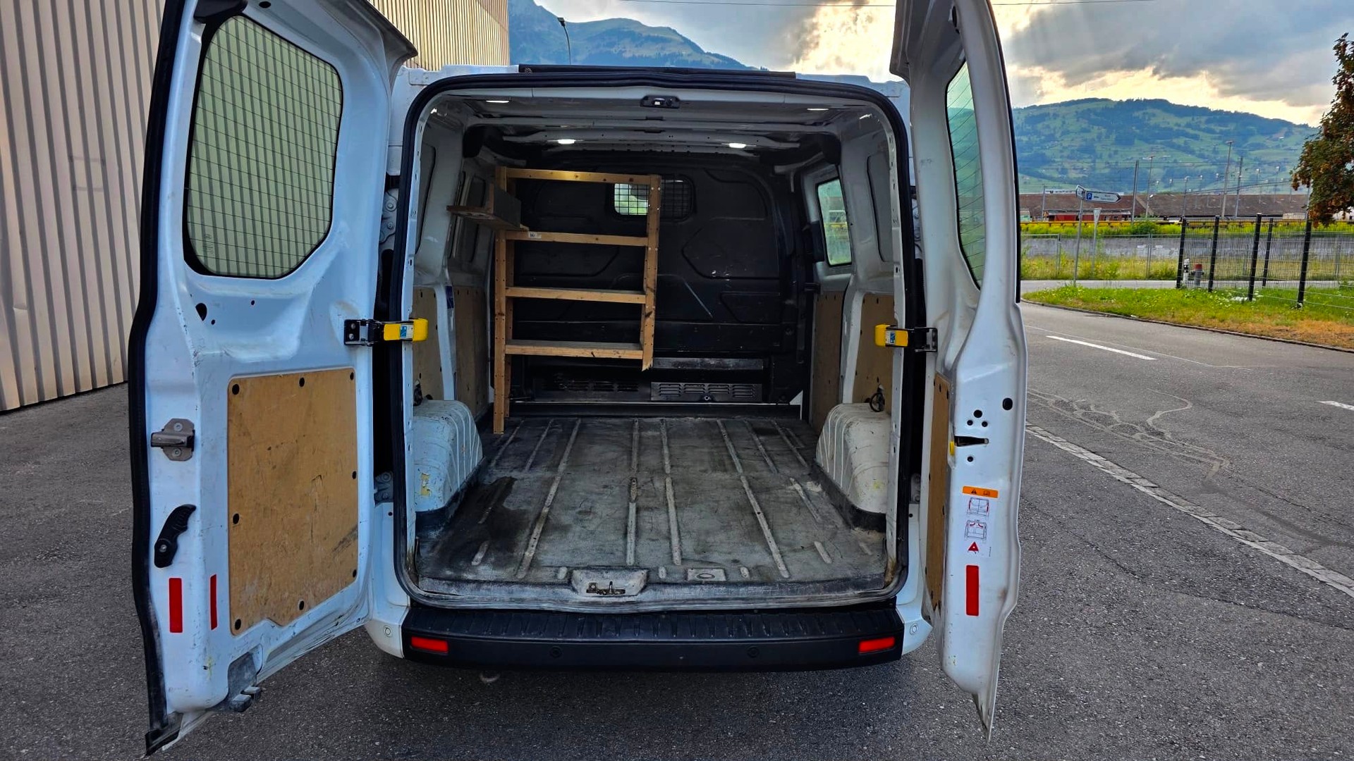 FORD Transit Custom Van 320 L1H1 Trend-image-7