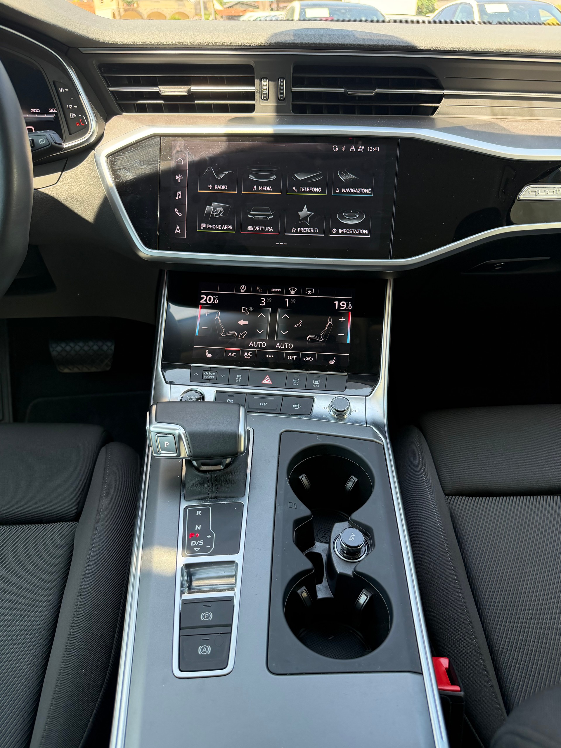 AUDI A6 Avant 40 TDI Sport Attraction quattro S-tronic-image-13