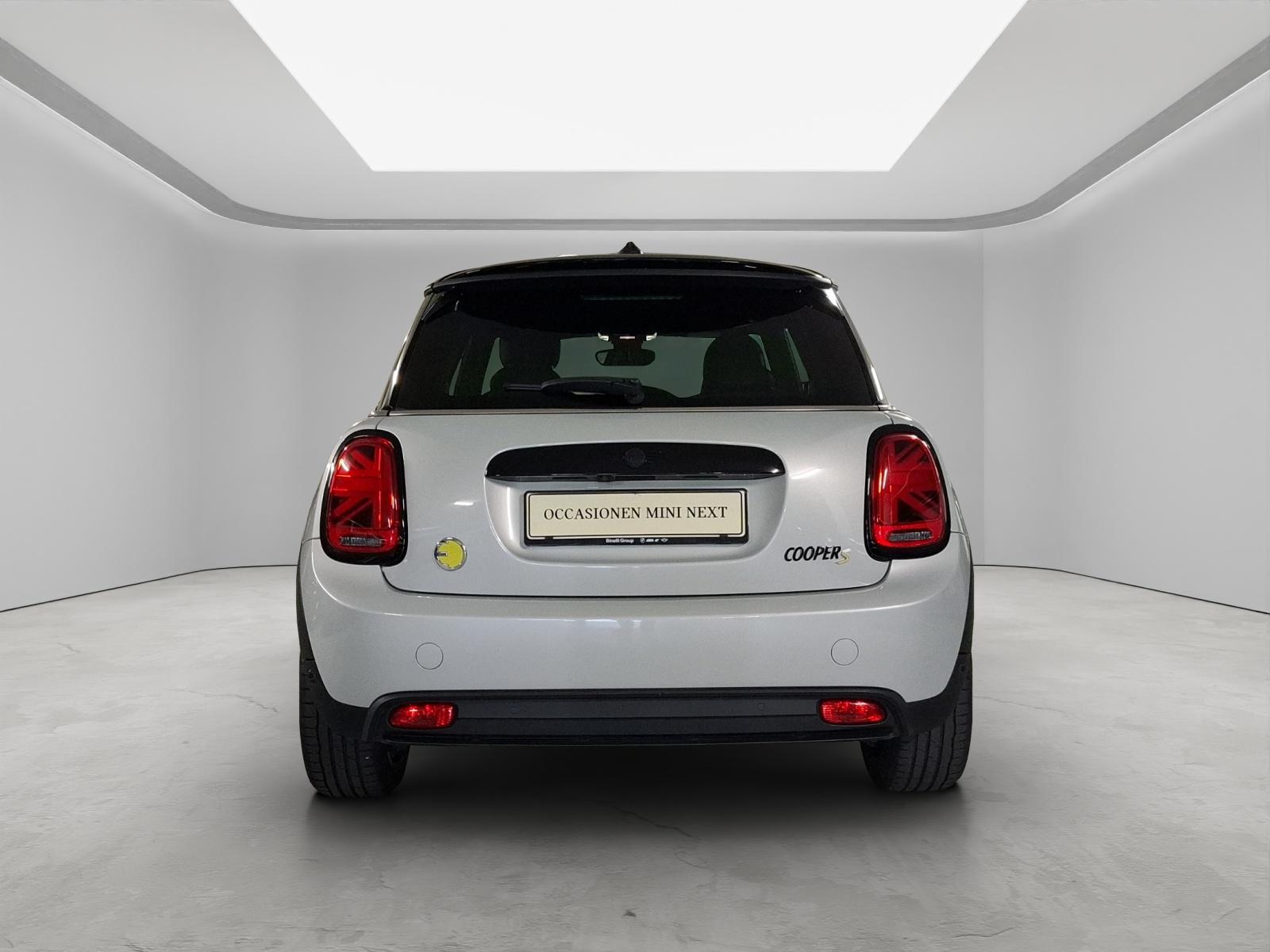MINI F56 Cooper SE-image-15