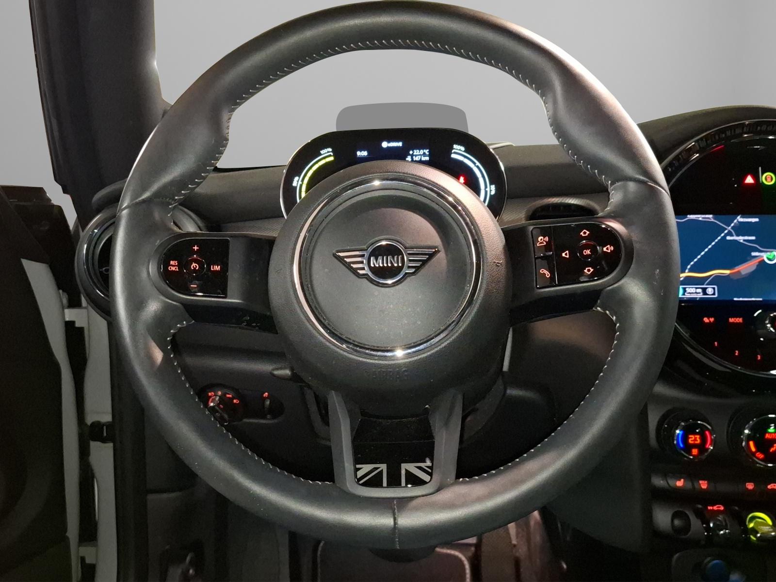 MINI F56 Cooper SE-image-11