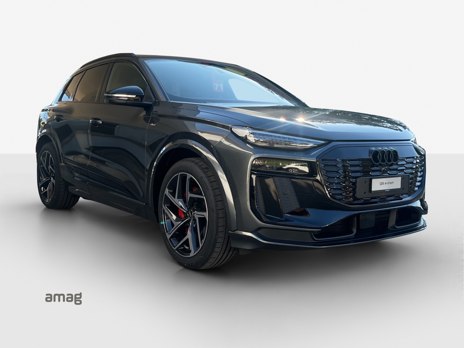 AUDI Q6 e-tron quattro-image-5