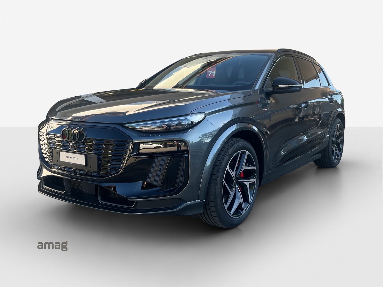 AUDI Q6 e-tron quattro