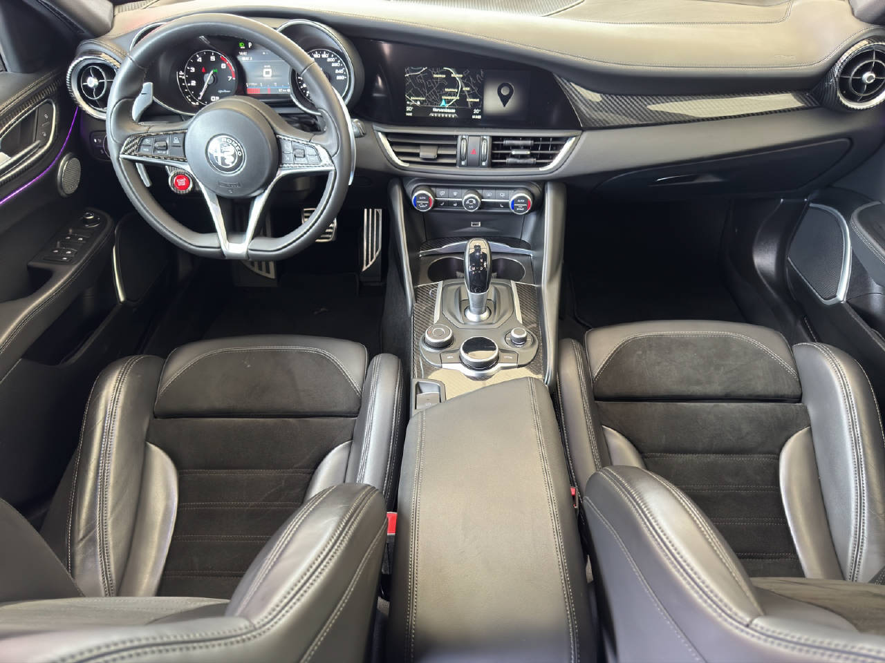 ALFA ROMEO Giulia 2.0 Q4 Veloce TI-image-8