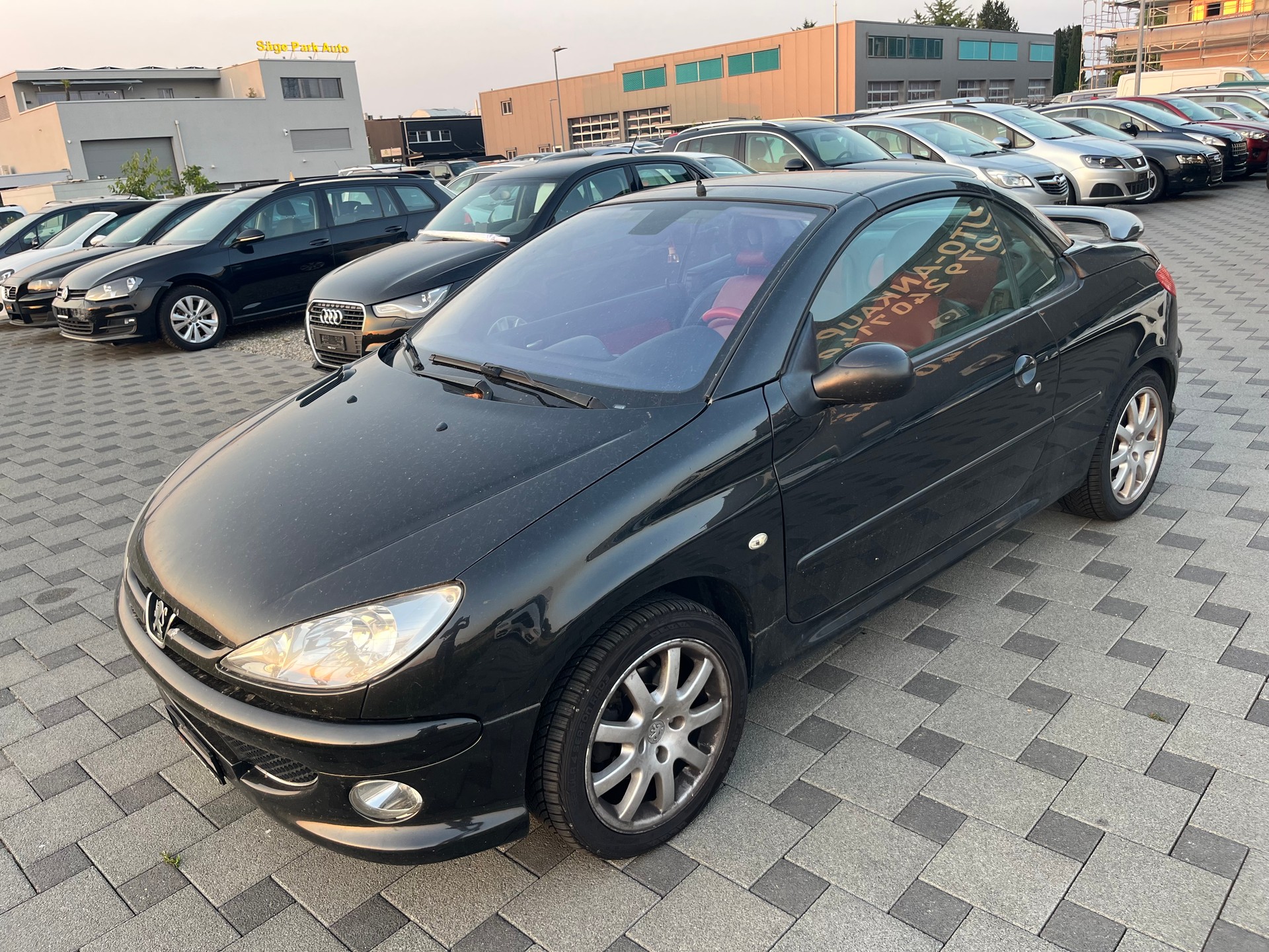 PEUGEOT 206 CC 2.0 16V Black & Silver Edition-image-3