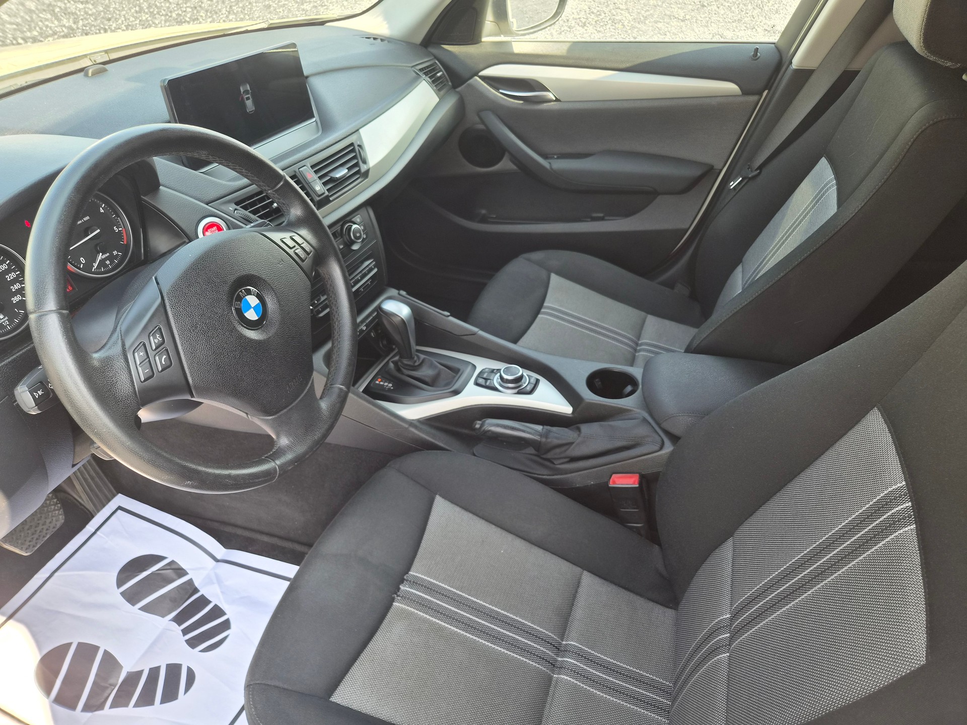 BMW X1 xDrive 23d Steptronic-image-12