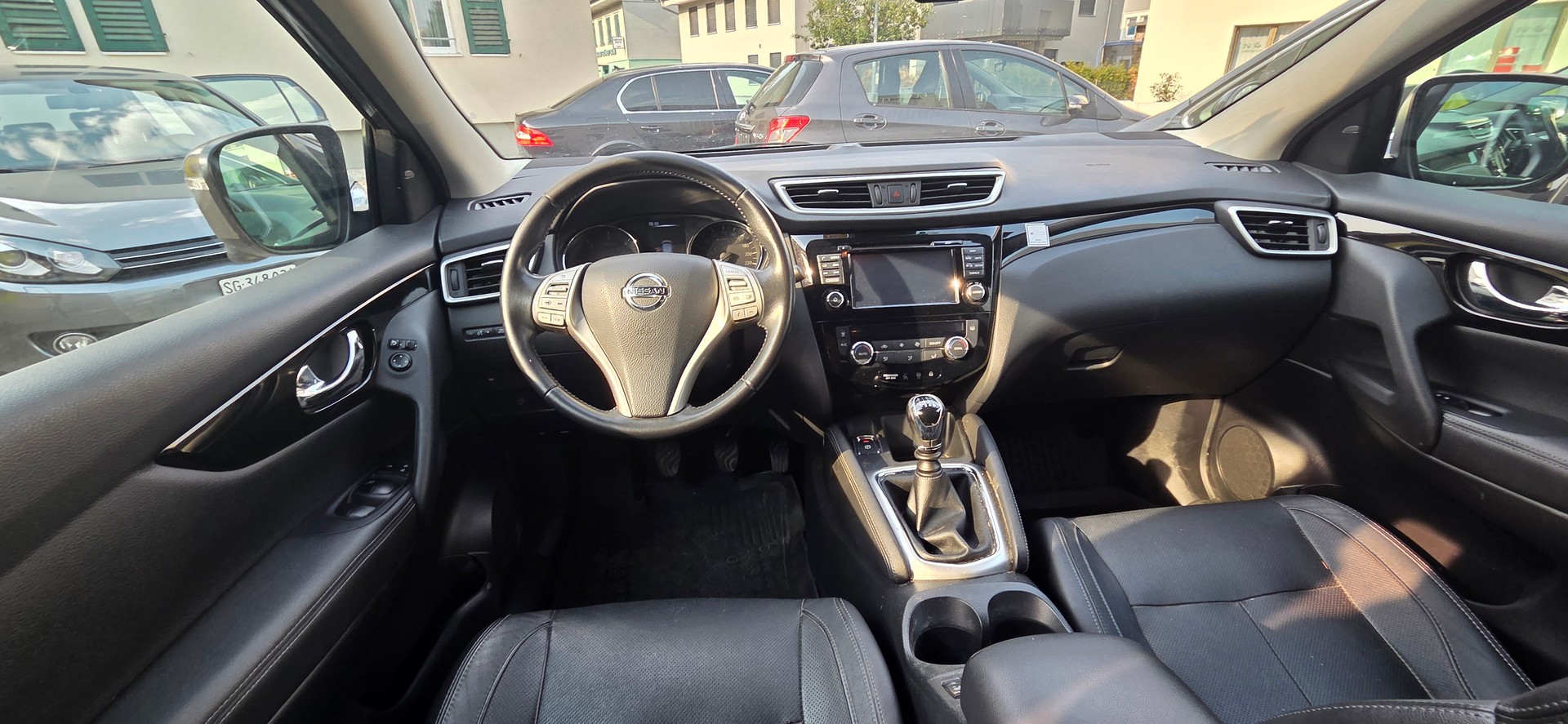NISSAN Qashqai 1.6 dCi Swiss Edition ALL-MODE 4x4-image-5