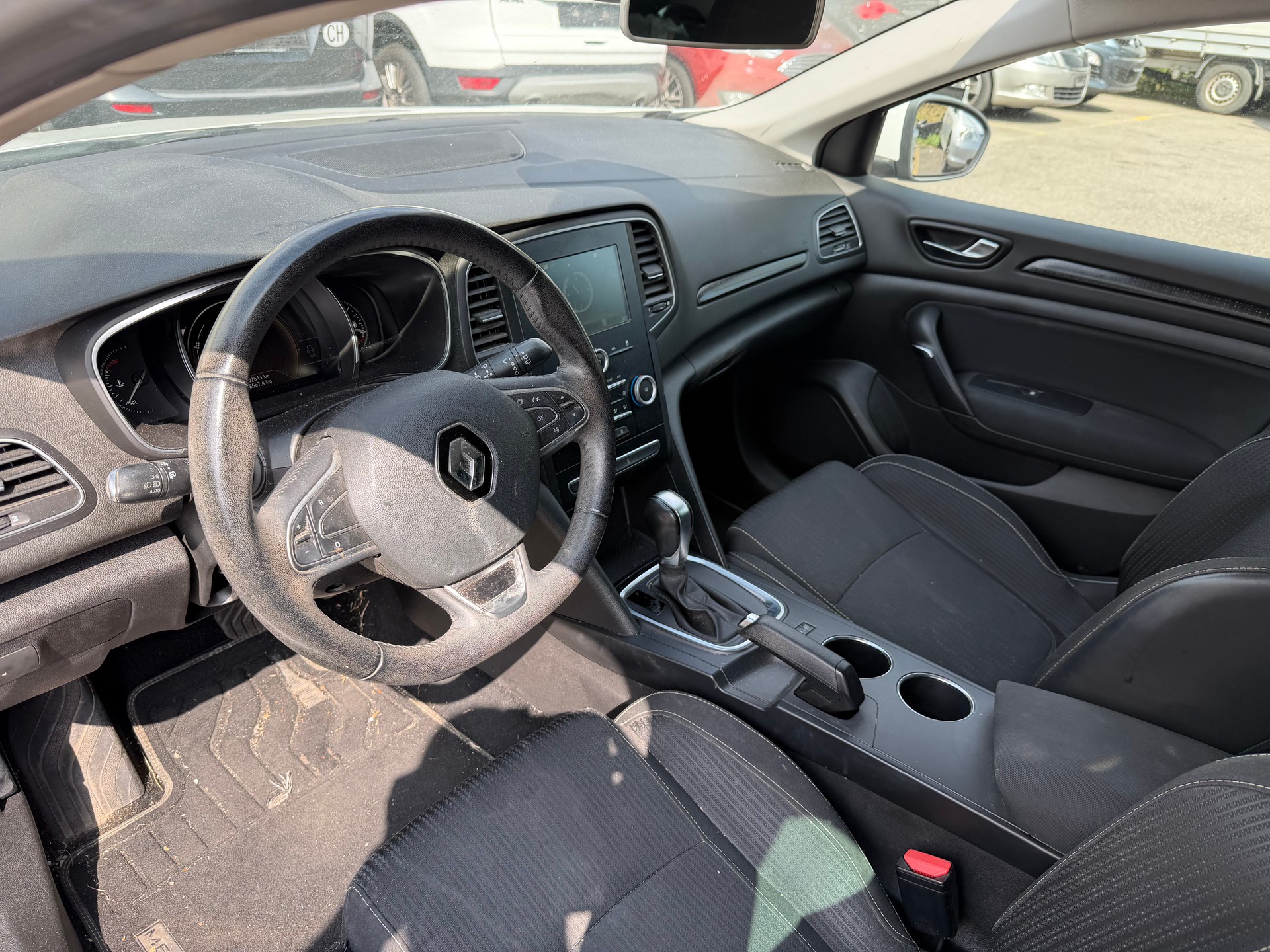 RENAULT Mégane 1.2 16V Turbo Bose EDC-image-4