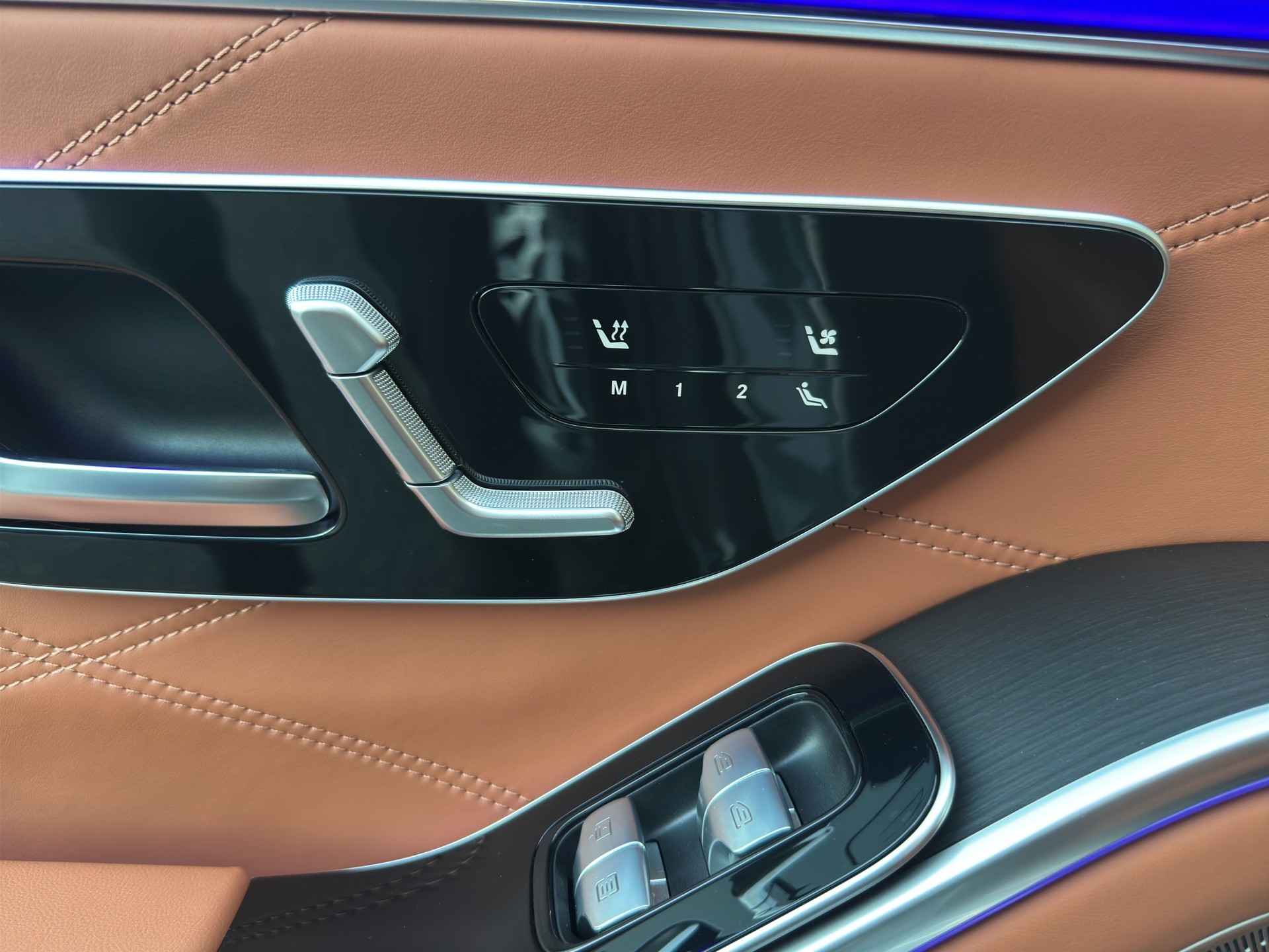 MERCEDES-BENZ S 63 AMG E Performance 4Matic 4x4 MODELL 2024-image-22