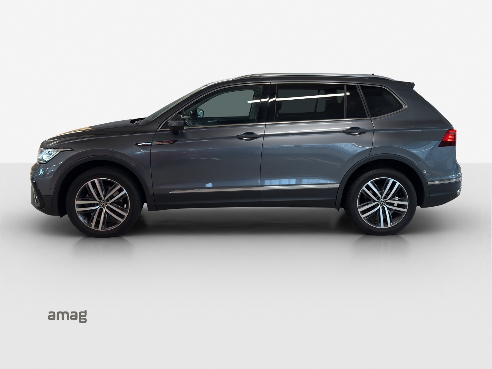 VW Tiguan Allspace 2.0TSI Elegance 4Motion DSG-image-1