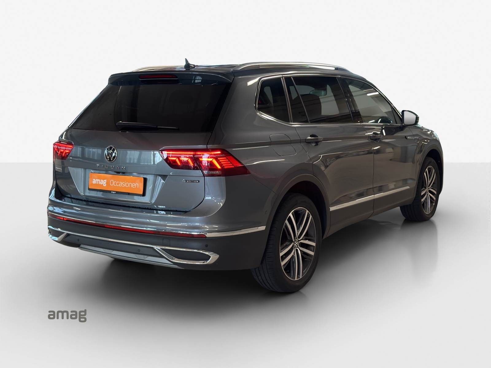 VW Tiguan Allspace 2.0TSI Elegance 4Motion DSG-image-4