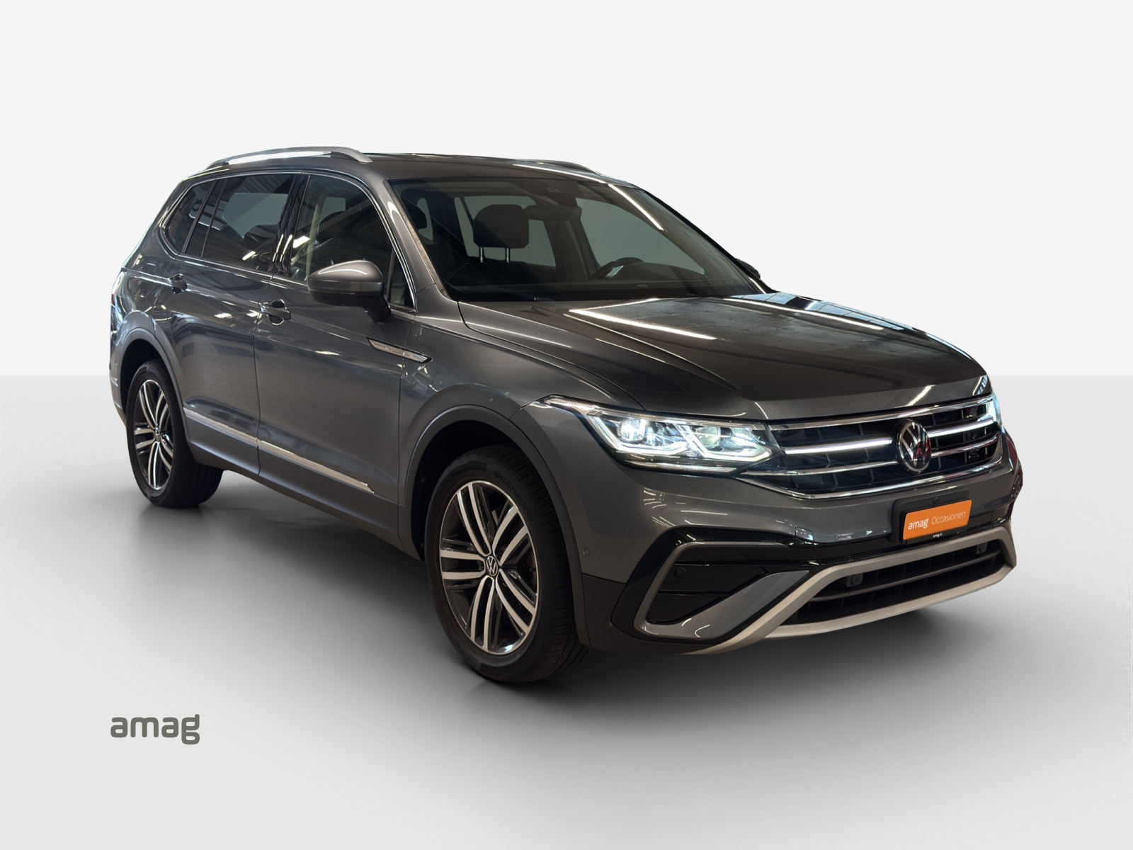 VW Tiguan Allspace 2.0TSI Elegance 4Motion DSG-image-5