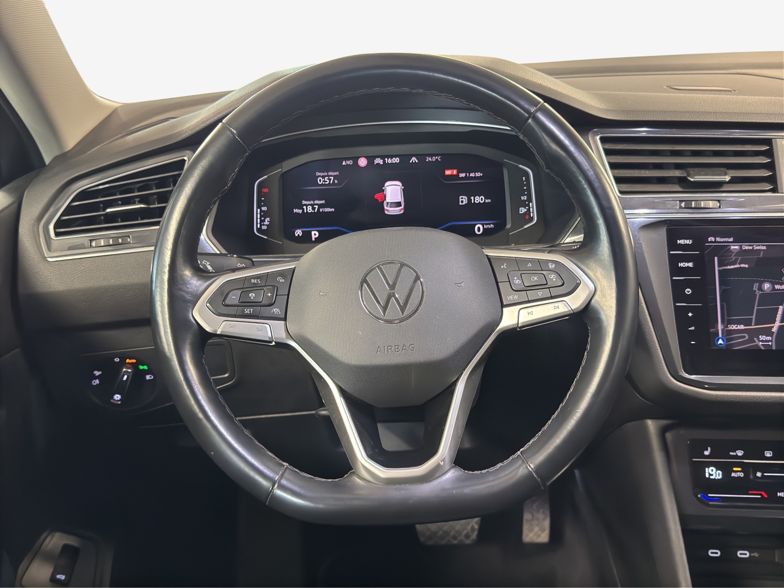 VW Tiguan Allspace 2.0TSI Elegance 4Motion DSG-image-9