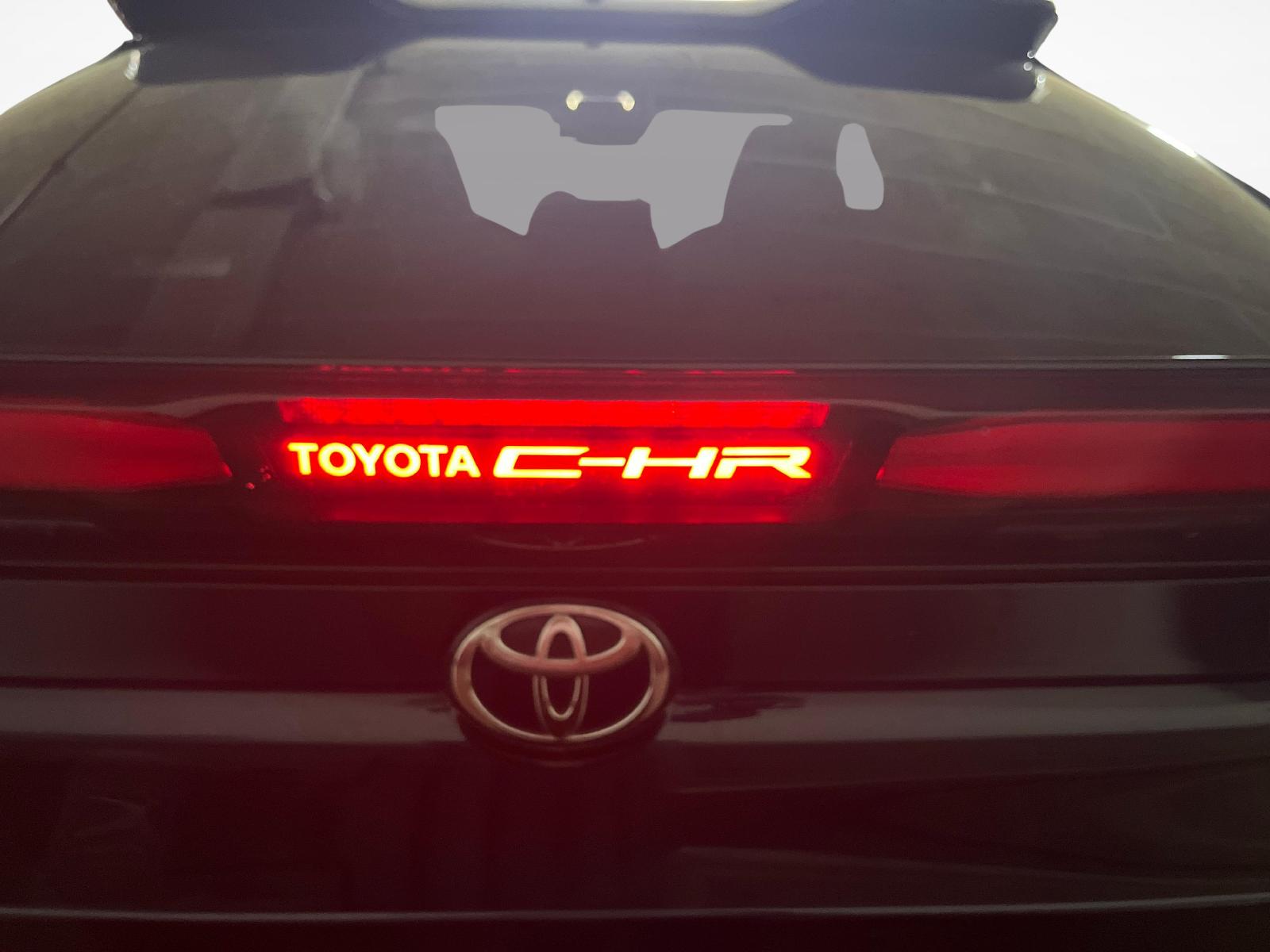 TOYOTA C-HR 2.0 PHEV Swiss Edition-image-13