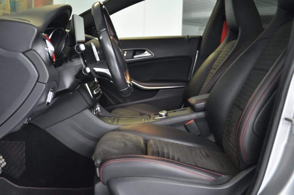 MERCEDES-BENZ CLA 250 AMG 4Matic 7G-DCT-image-5