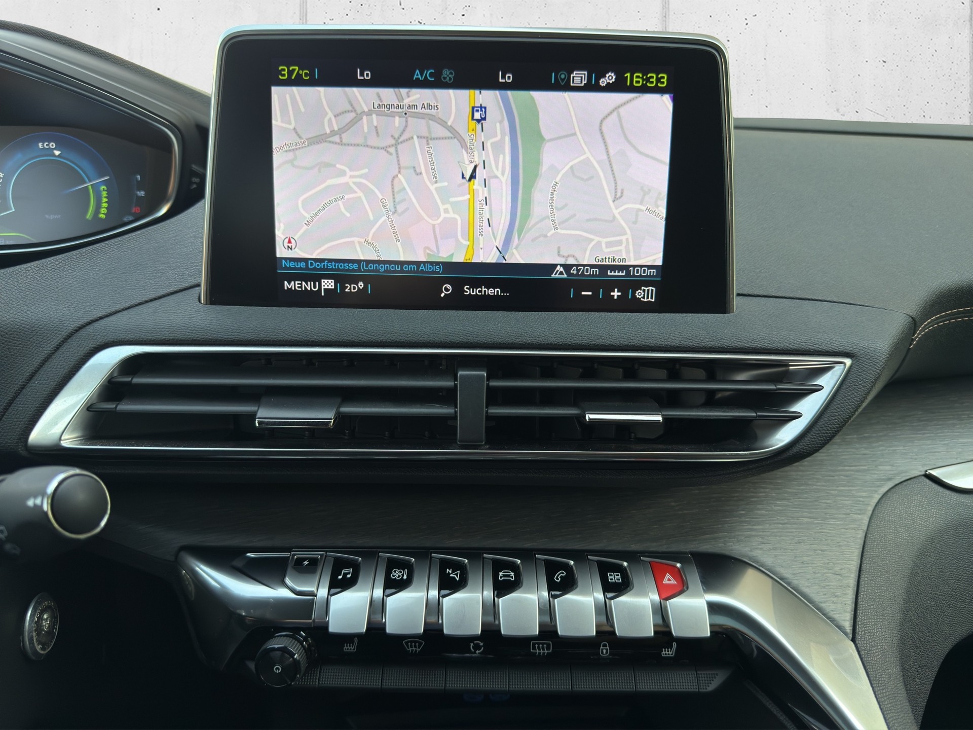 PEUGEOT 3008 300e Hybrid4 GT EAT8-image-13