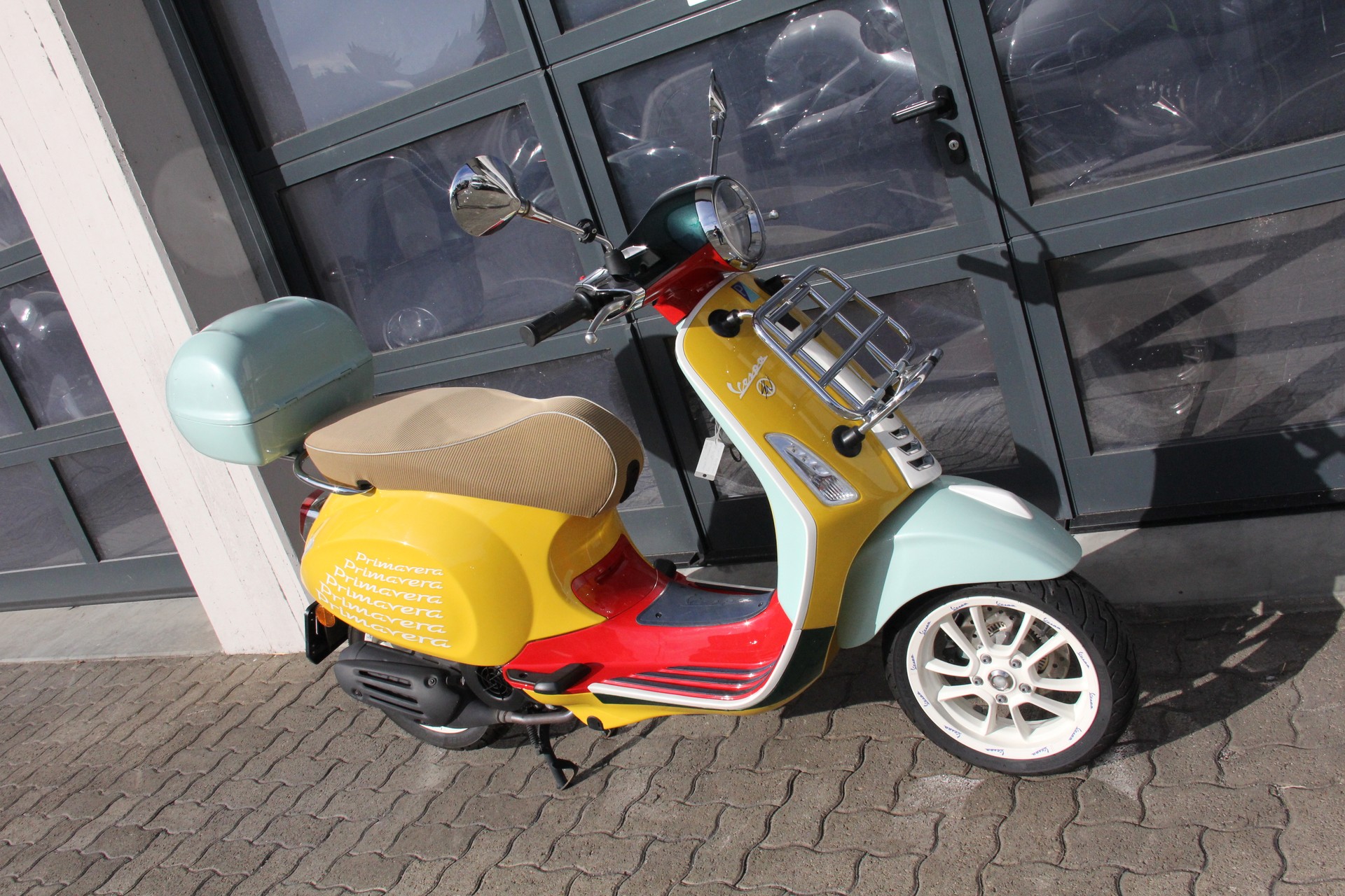 PIAGGIO Vespa 125 Primavera Wotherspoon-image-8