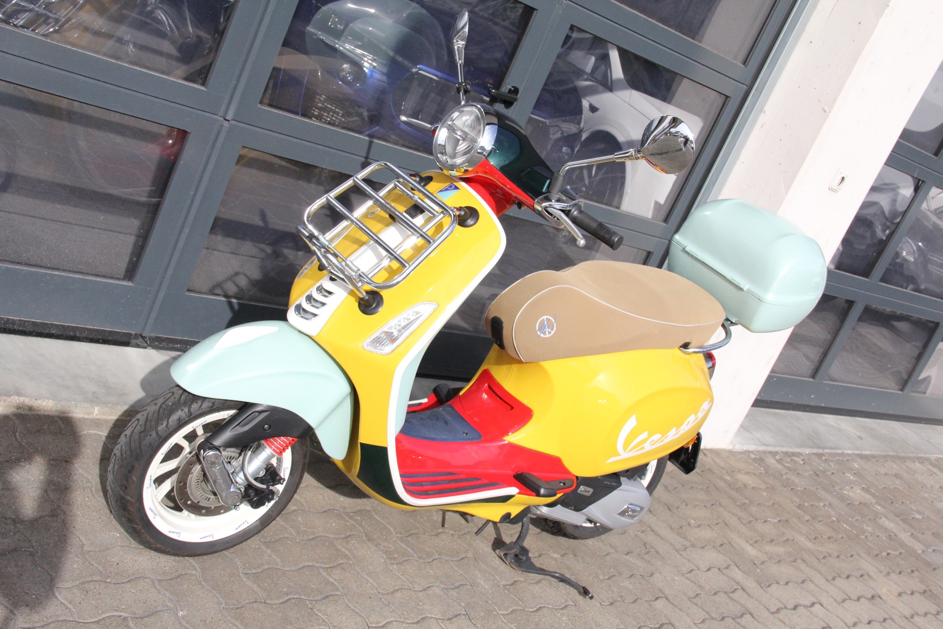 PIAGGIO Vespa 125 Primavera Wotherspoon-image-6
