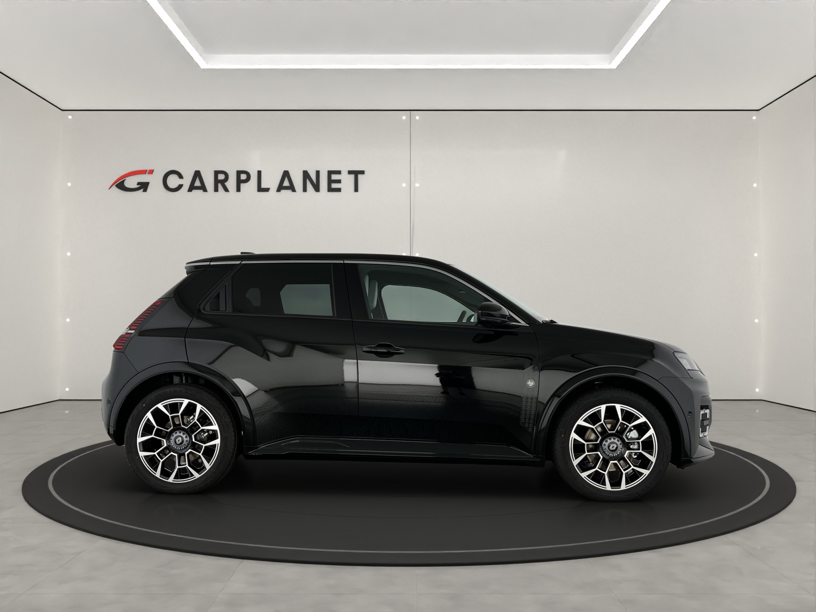 RENAULT R5 E-Tech Comfort Range Roland Garros-image-4