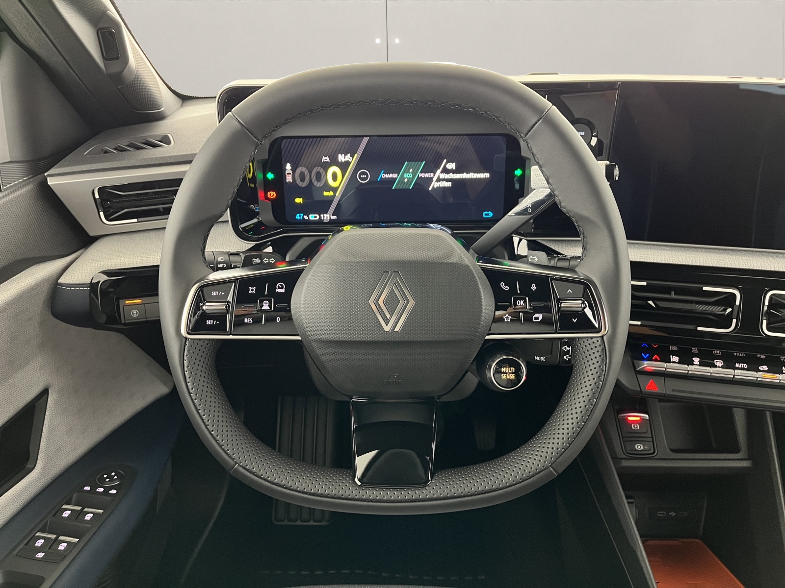 RENAULT R5 E-Tech Comfort Range Roland Garros-image-9