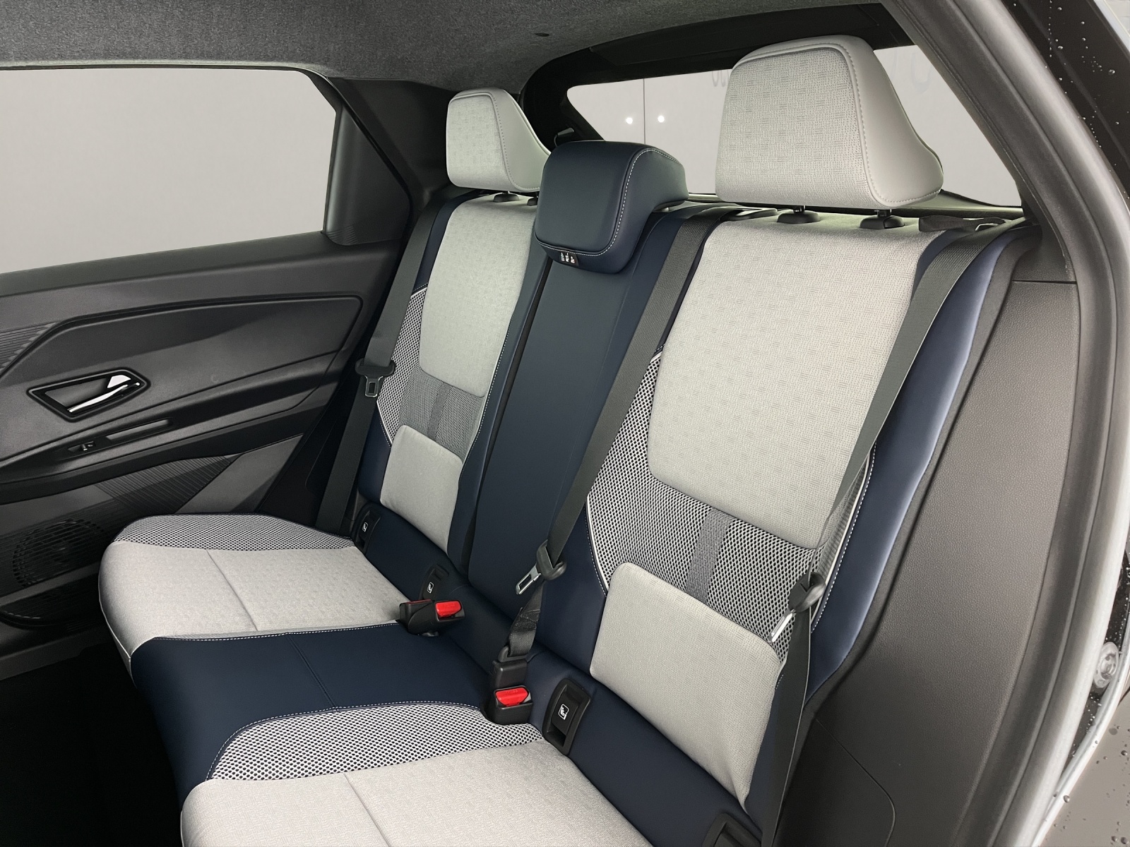 RENAULT R5 E-Tech Comfort Range Roland Garros-image-16