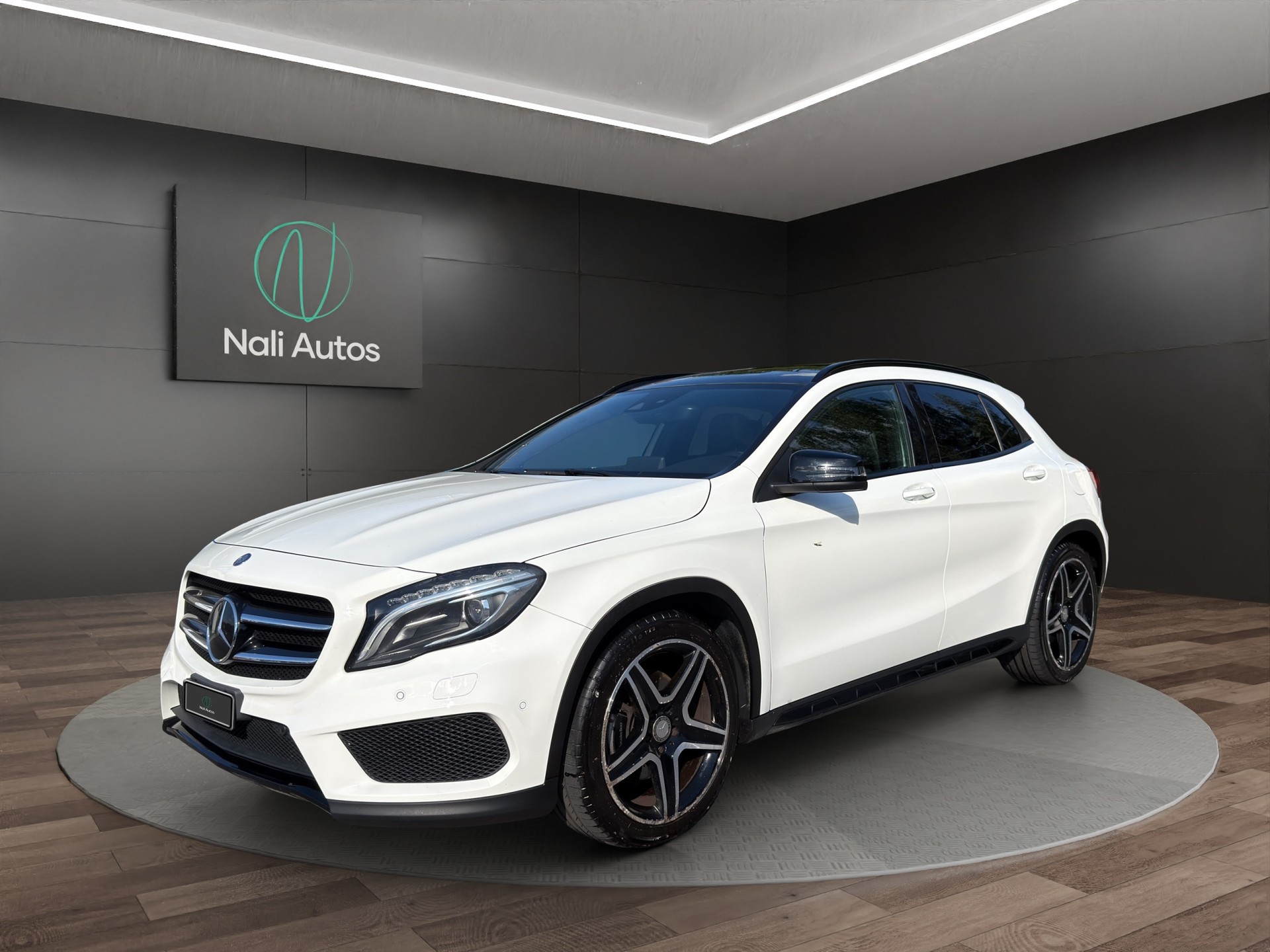 MERCEDES-BENZ GLA 250 AMG Line 4Matic 7G-DCT-image-0