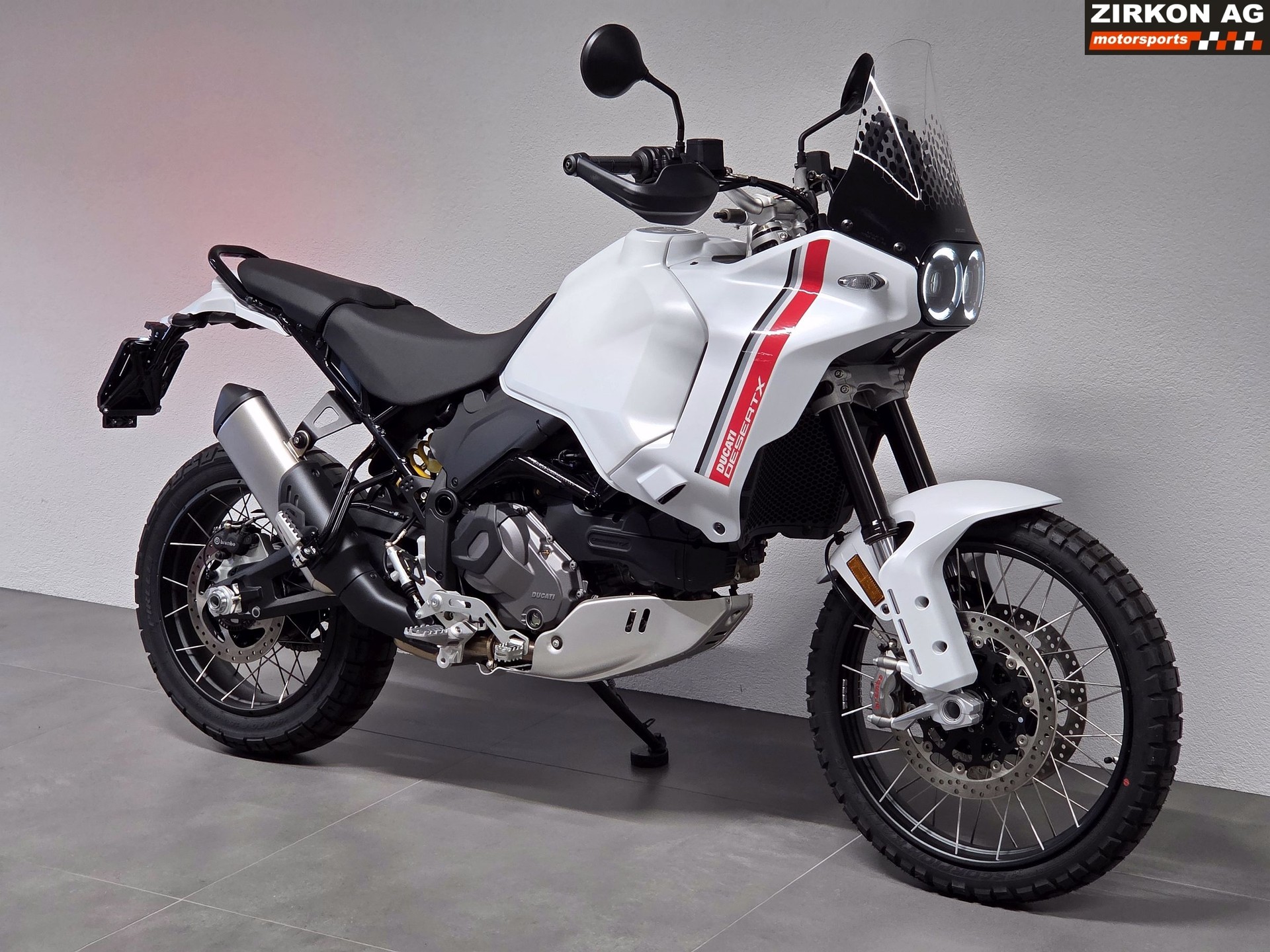 DUCATI Desert X (35kW)-showroom-element-1