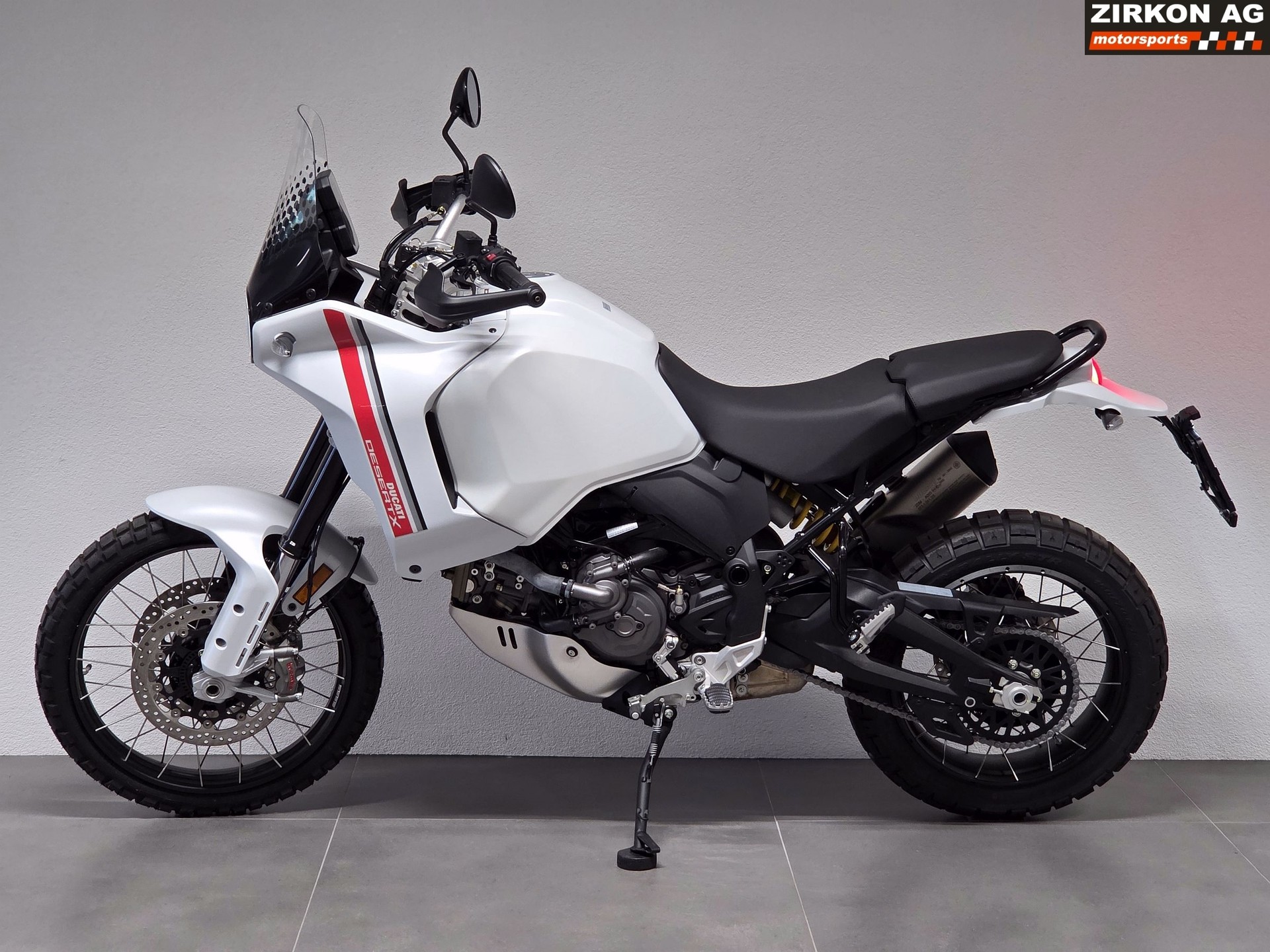 DUCATI Desert X (35kW)-image-9