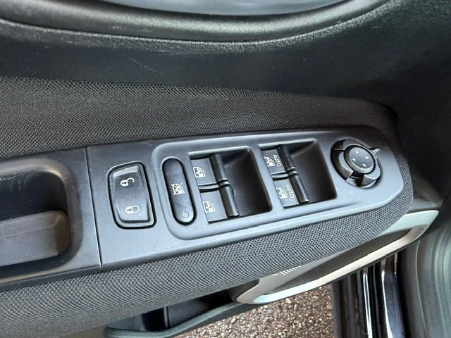 JEEP Renegade 1.4 Turbo Street Edition-image-7
