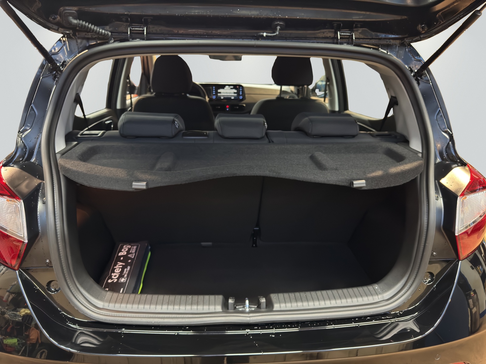 HYUNDAI 1.0 Origo-image-8