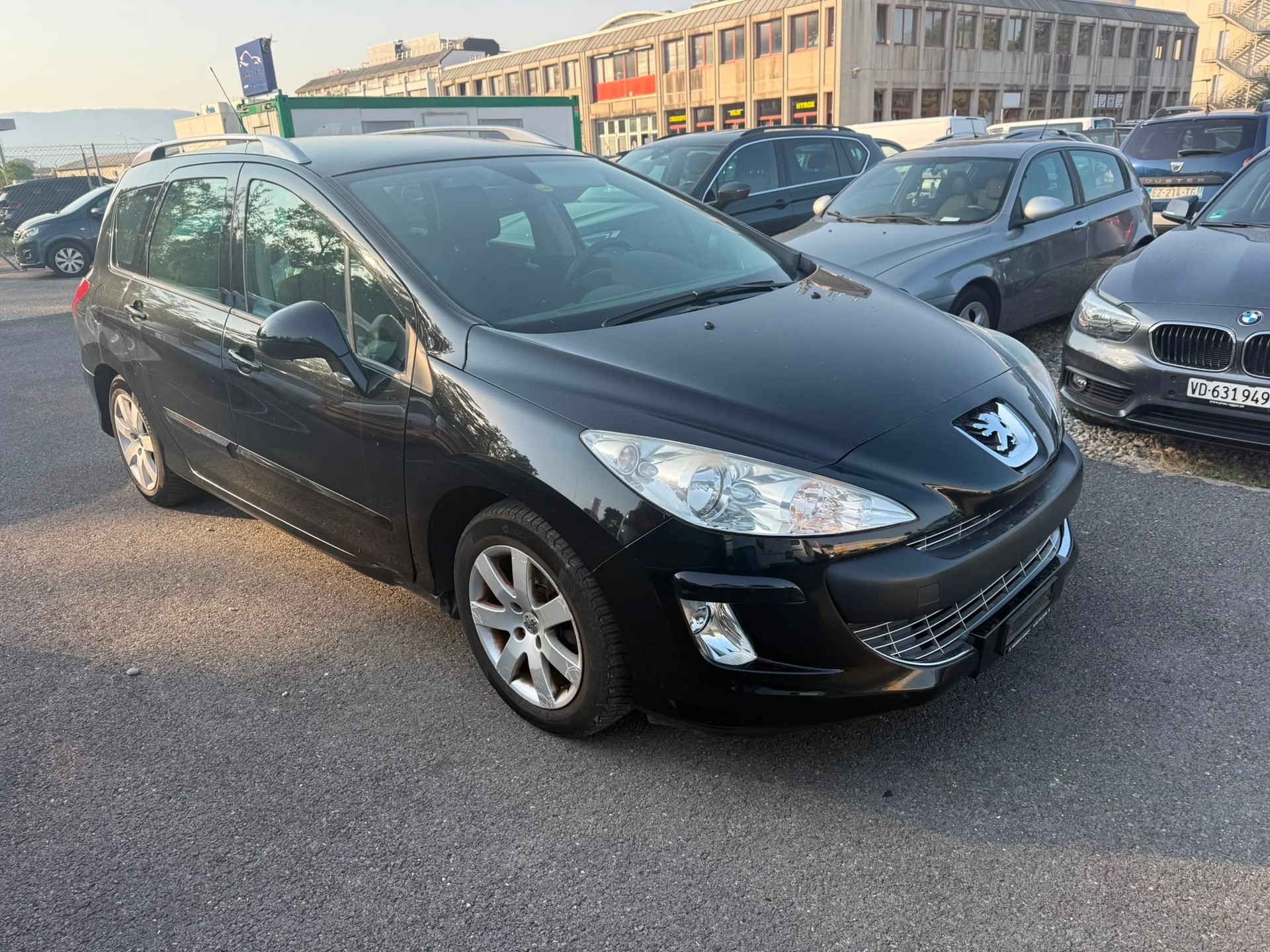 PEUGEOT 308 SW 1.6 HDI Sport-image-2