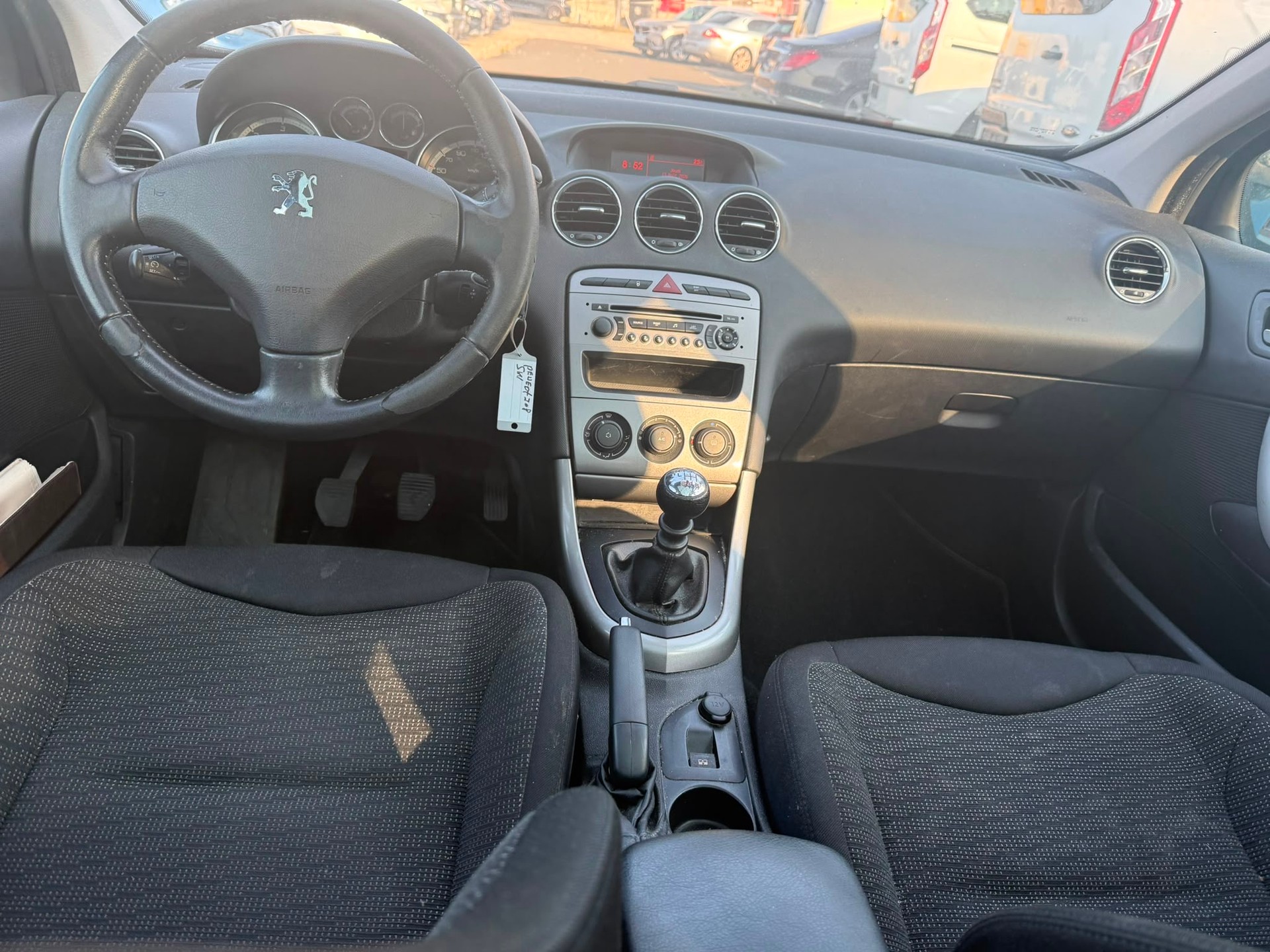 PEUGEOT 308 SW 1.6 HDI Sport-image-7
