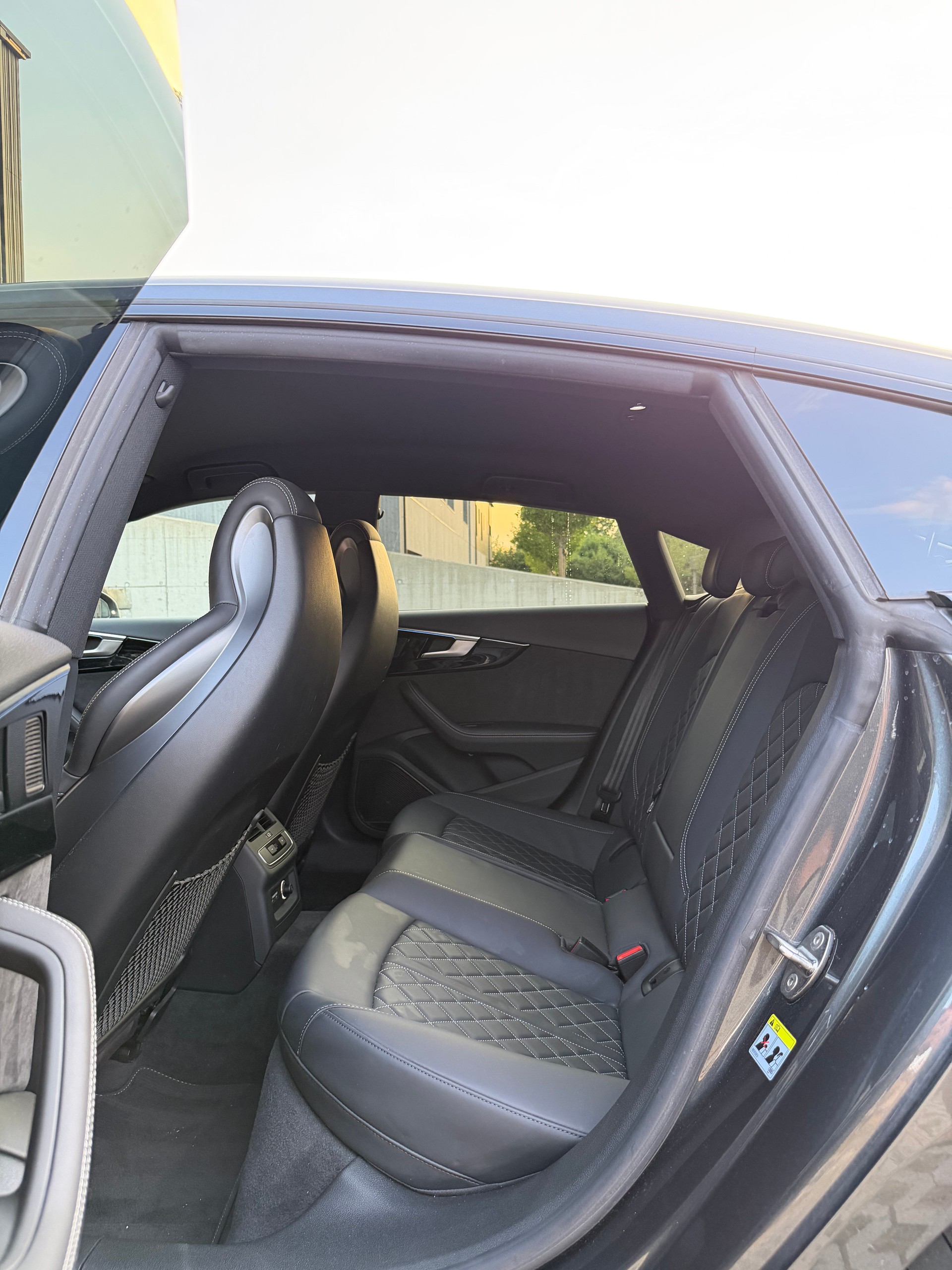 AUDI S5 Sportback 3.0 TDI quattro tiptronic-image-12