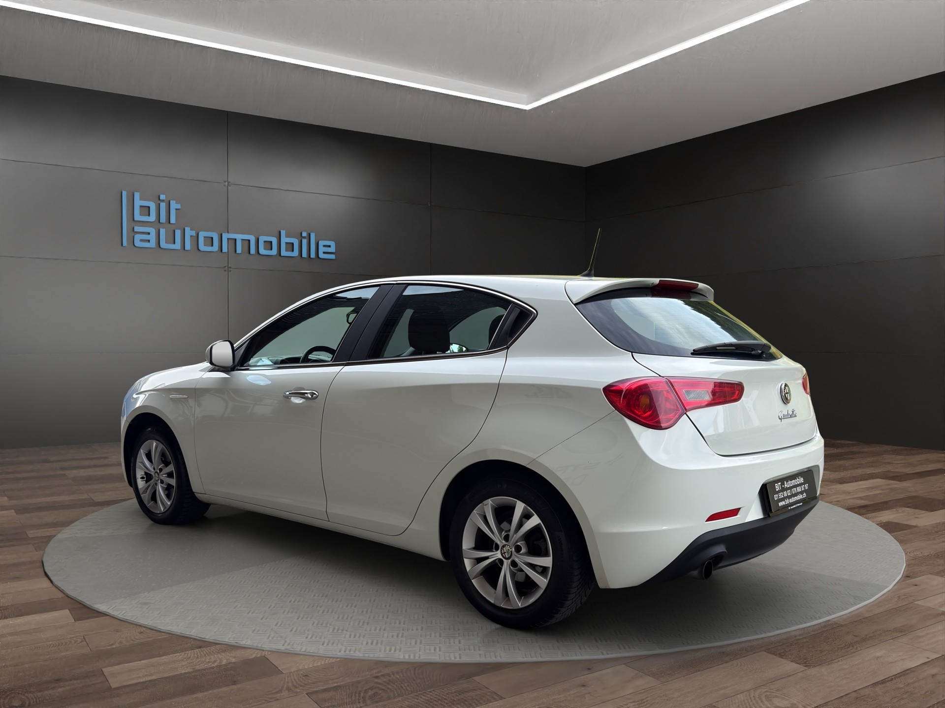 ALFA ROMEO Giulietta 1.4 MultiAir Distinctive-image-4