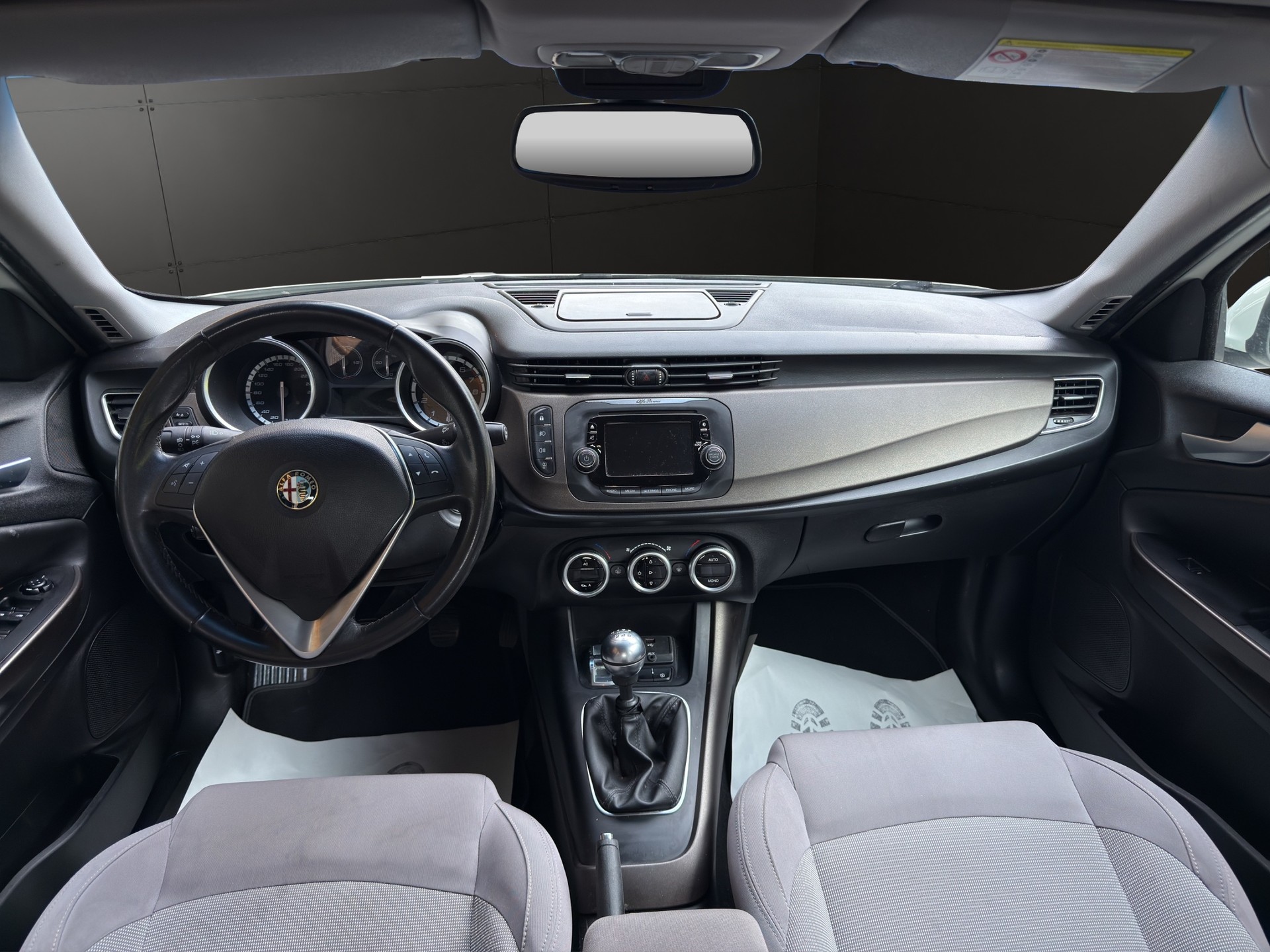 ALFA ROMEO Giulietta 1.4 MultiAir Distinctive-image-3