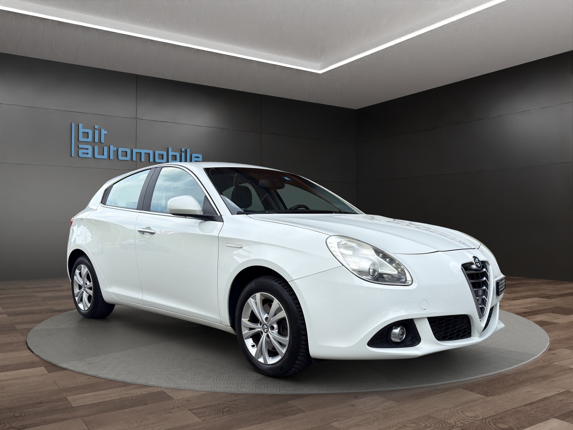 ALFA ROMEO Giulietta 1.4 MultiAir Distinctive-image-8