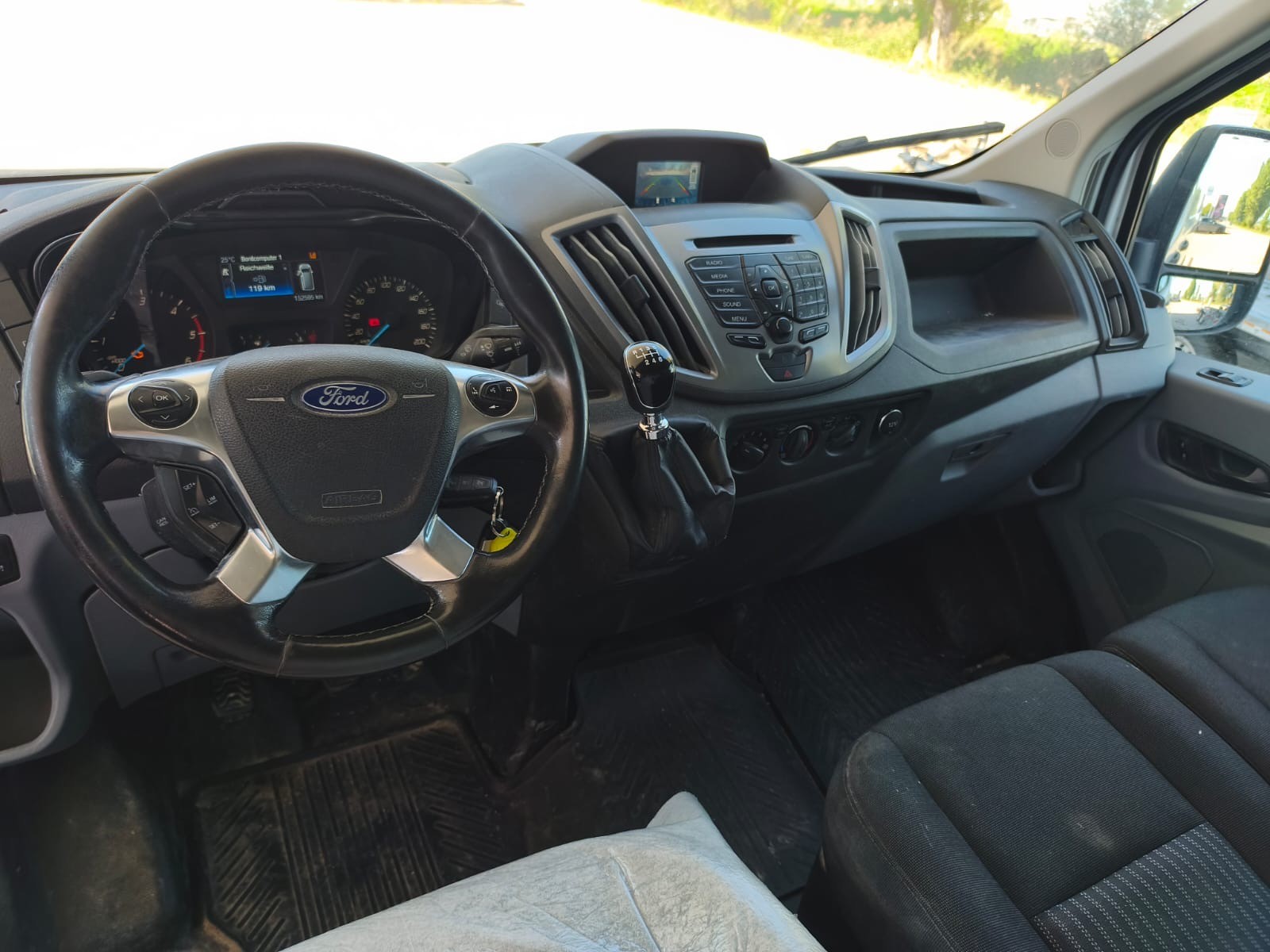 FORD Transit Van 350 L2 Trend 2.0 TDCi 130 FWD-image-7