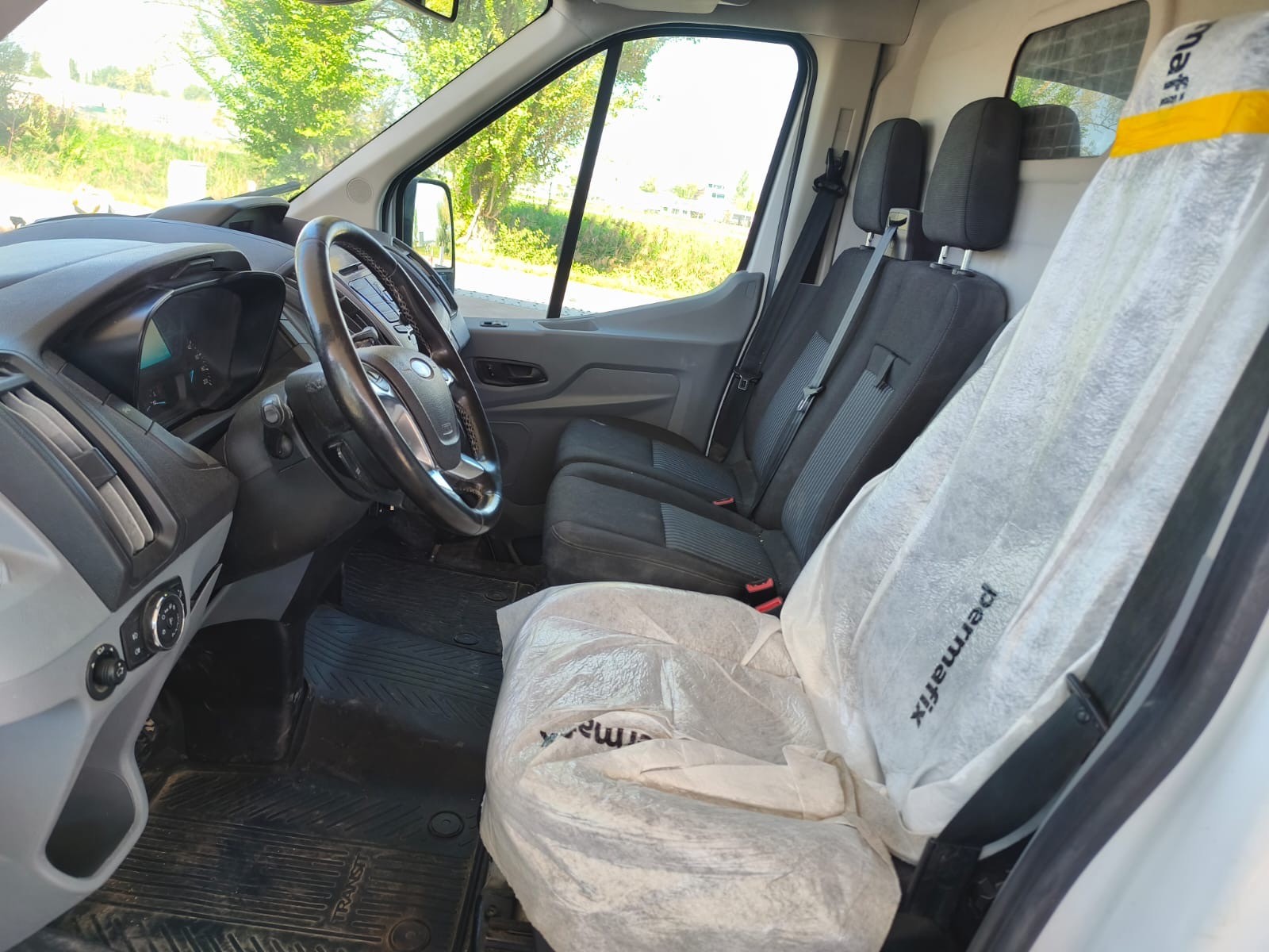 FORD Transit Van 350 L2 Trend 2.0 TDCi 130 FWD-image-9