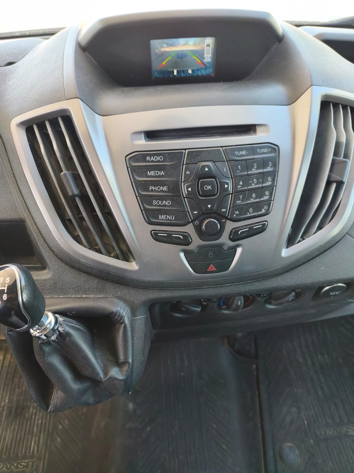 FORD Transit Van 350 L2 Trend 2.0 TDCi 130 FWD-image-18