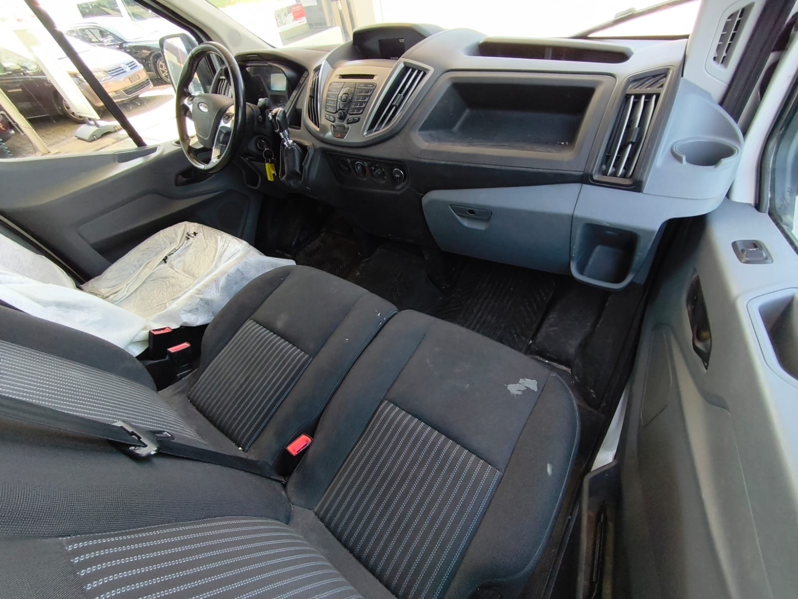 FORD Transit Van 350 L2 Trend 2.0 TDCi 130 FWD-image-11