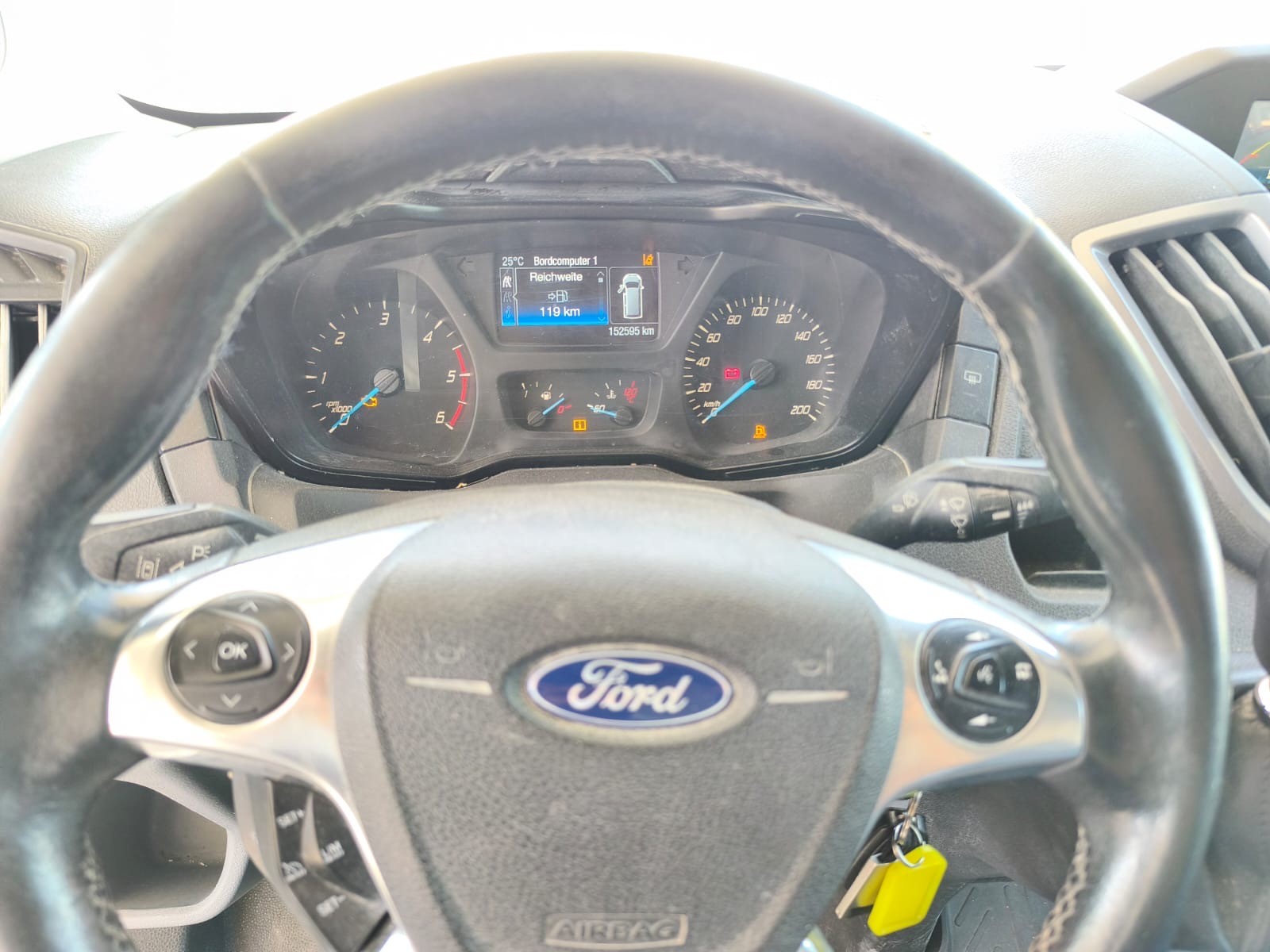 FORD Transit Van 350 L2 Trend 2.0 TDCi 130 FWD-image-21