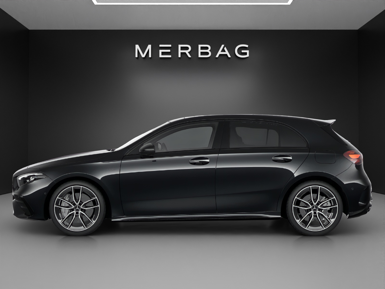 MERCEDES-BENZ A AMG 35 4Matic 8G-DCT-image-1