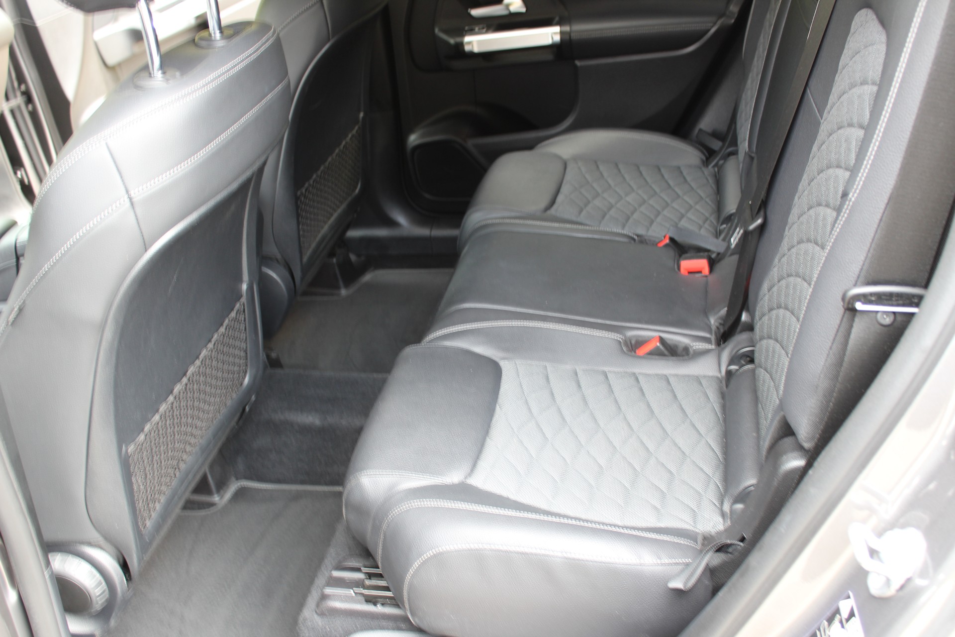 MERCEDES-BENZ GLB 220 d Progressive 4 MATIC 8G-Tronic-image-14