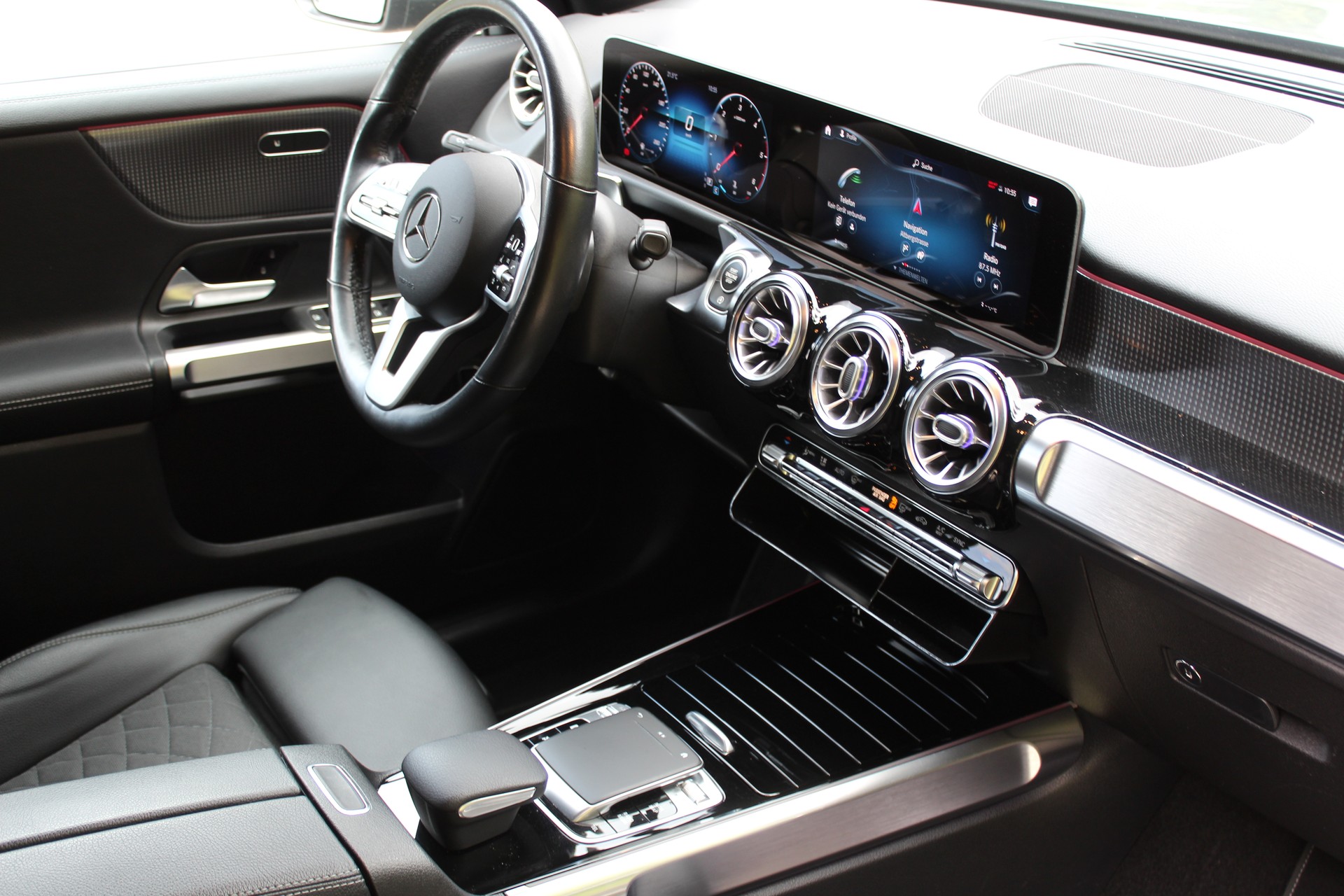 MERCEDES-BENZ GLB 220 d Progressive 4 MATIC 8G-Tronic-image-9