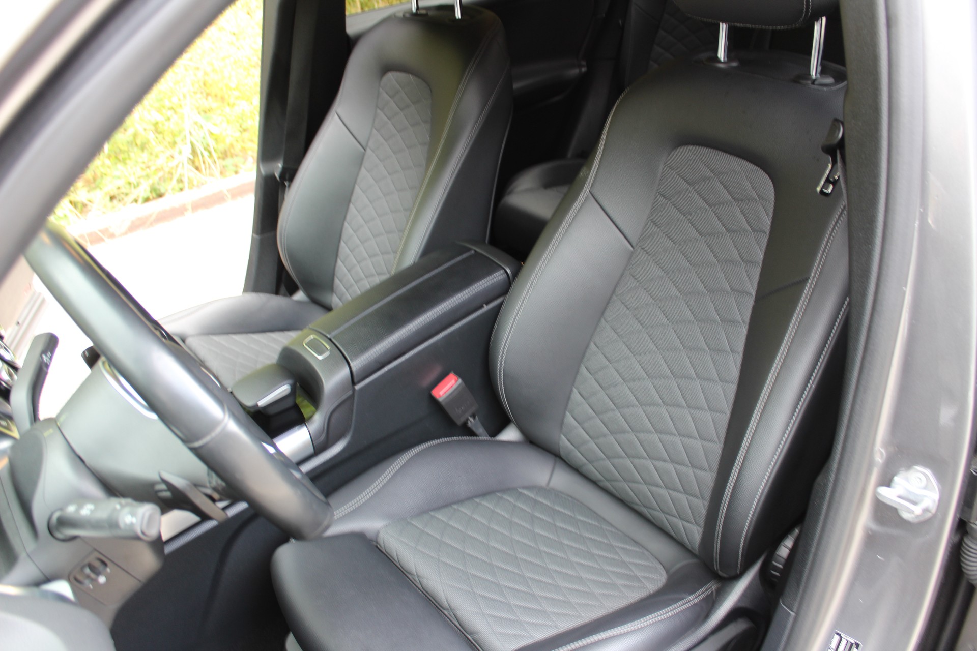 MERCEDES-BENZ GLB 220 d Progressive 4 MATIC 8G-Tronic-image-11