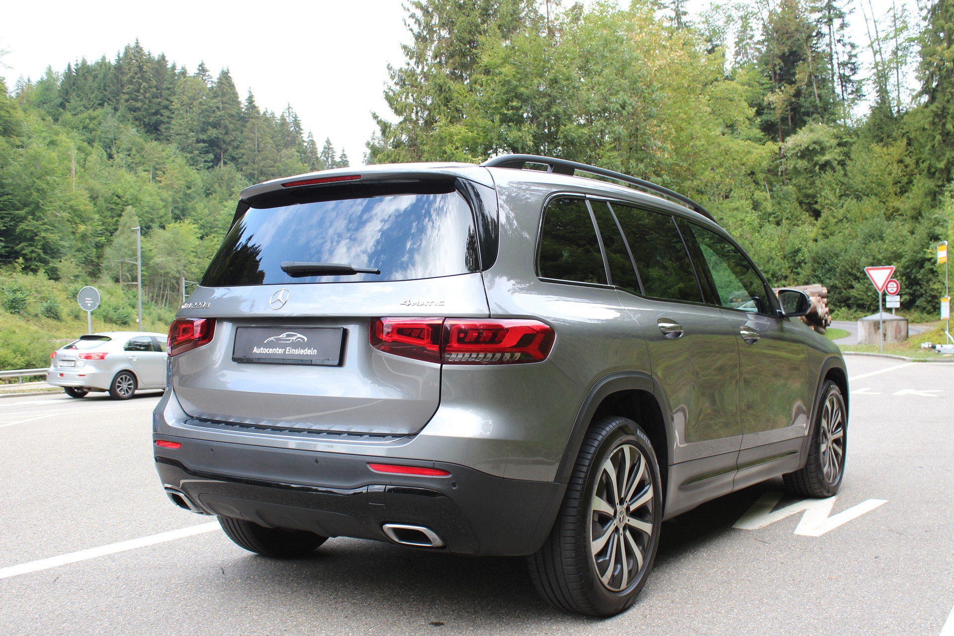 MERCEDES-BENZ GLB 220 d Progressive 4 MATIC 8G-Tronic-image-6