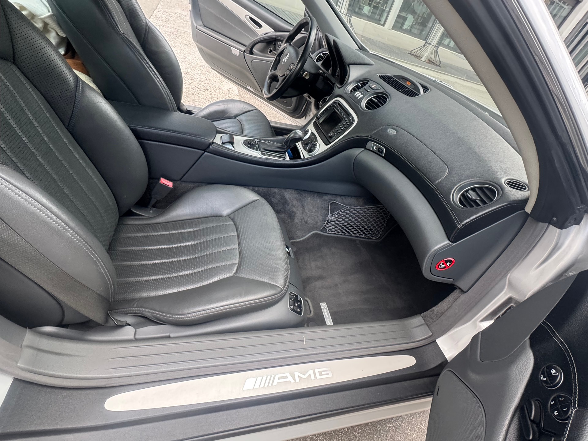 MERCEDES-BENZ SL 55 V8 AMG-image-5
